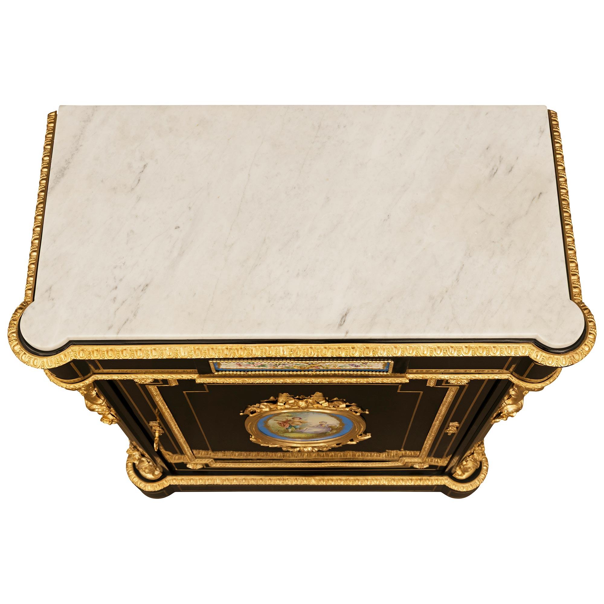 French 19th century Napoleon III Period Ebony, Porcelain and Ormolu cabinet For Sale 8