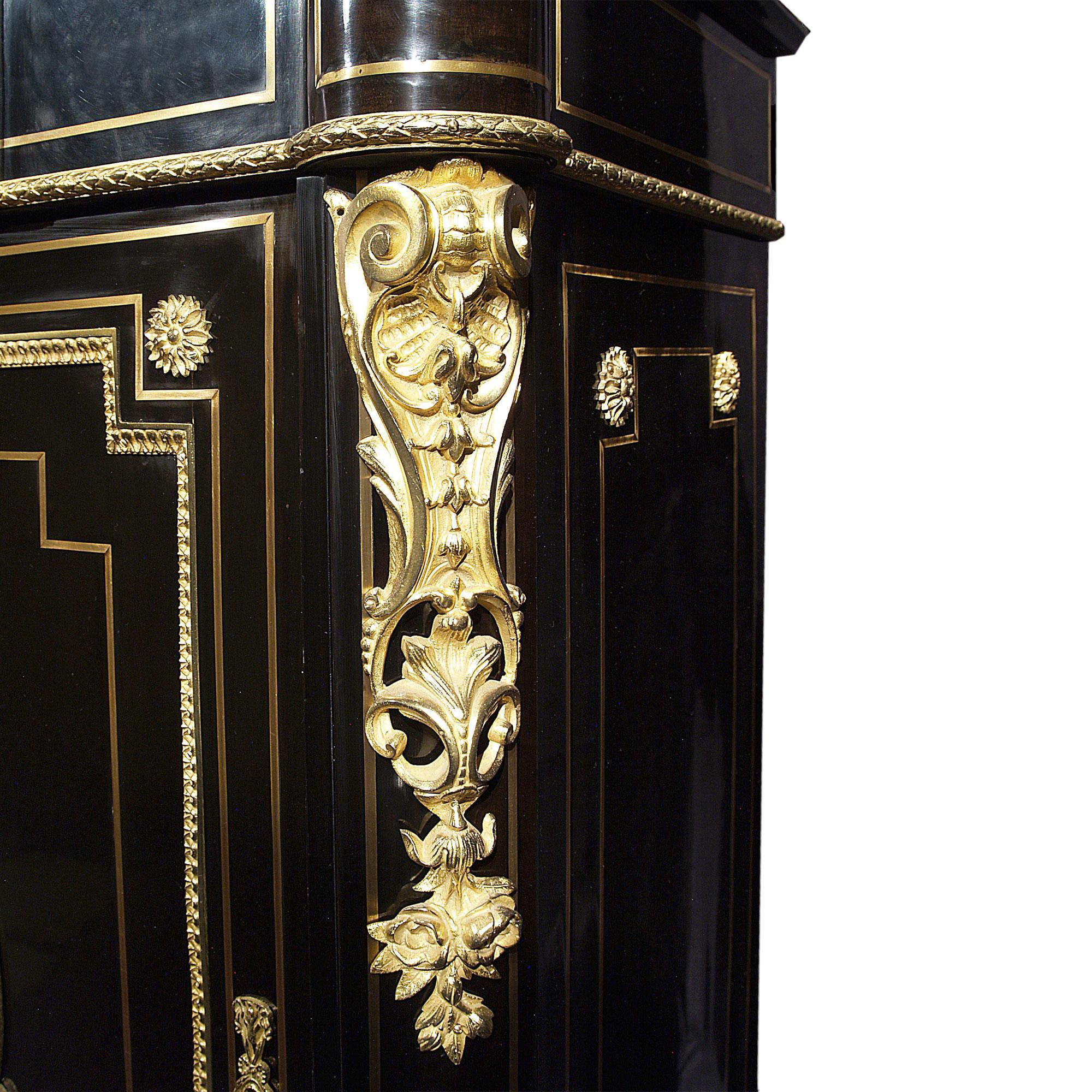 French 19th Century Napoleon III Period Ebony Cabinet For Sale 1