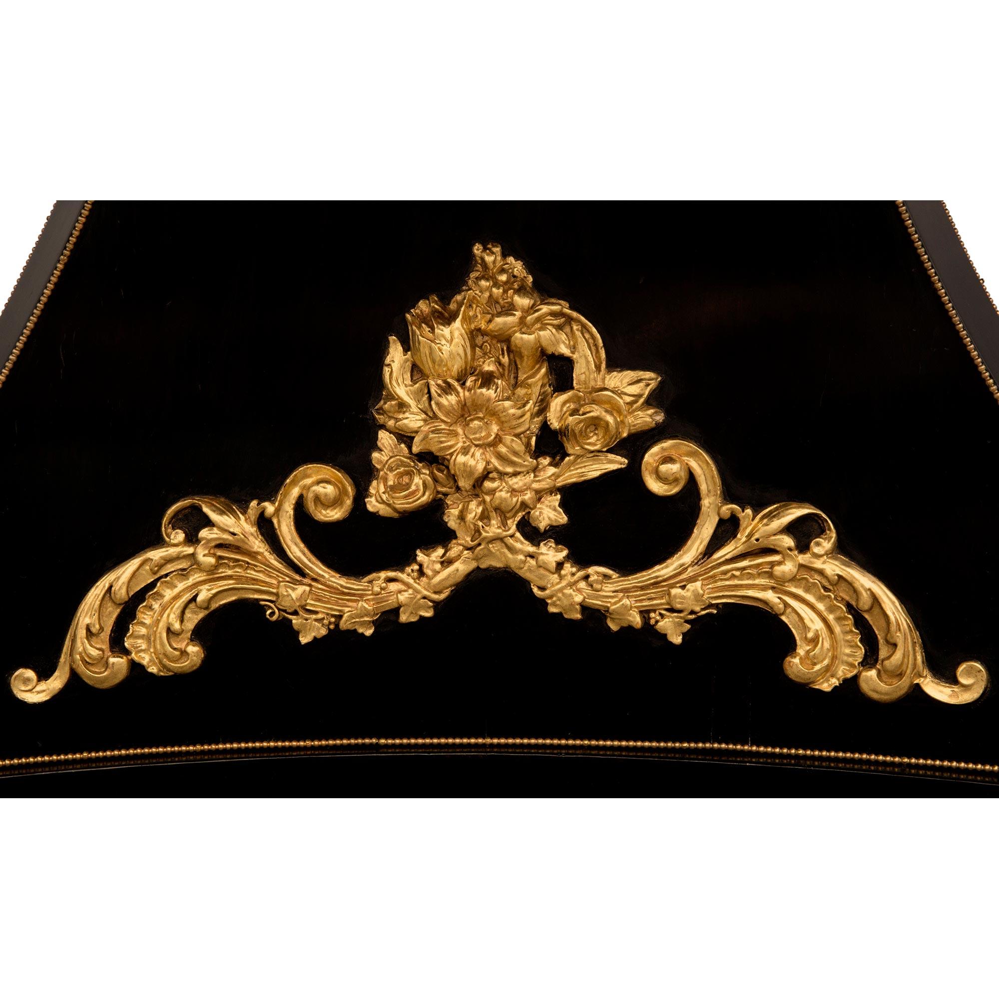 French 19th Century Napoleon III Period Ebony Ormolu and Giltwood Center Table For Sale 3