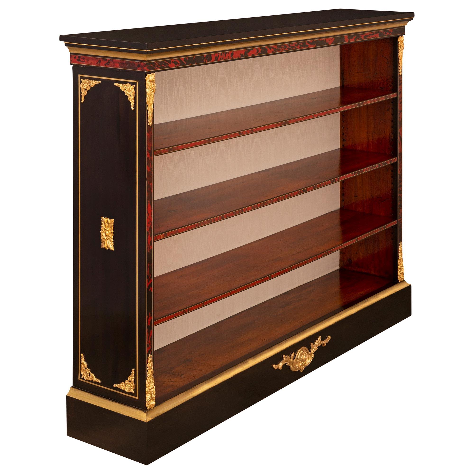 French 19th Century Napoleon III Period Ebony & Tortoiseshell Étagère Bookcase In Good Condition For Sale In West Palm Beach, FL