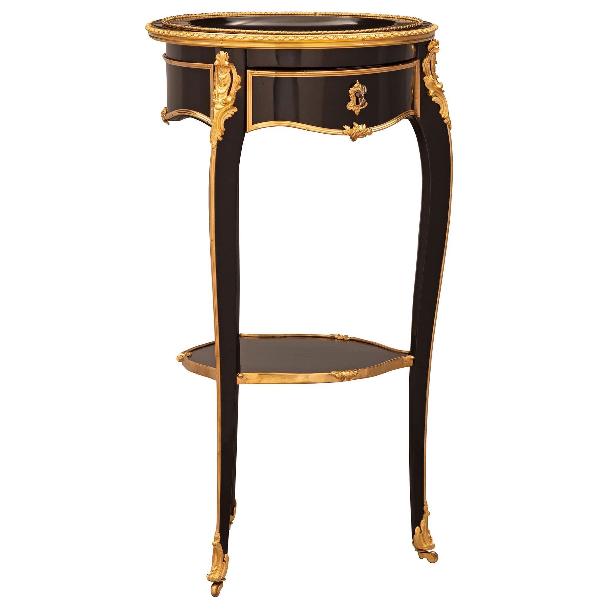 Louis XV French 19th Century Napoleon III Period Japanese Black Lacquer Side Table For Sale