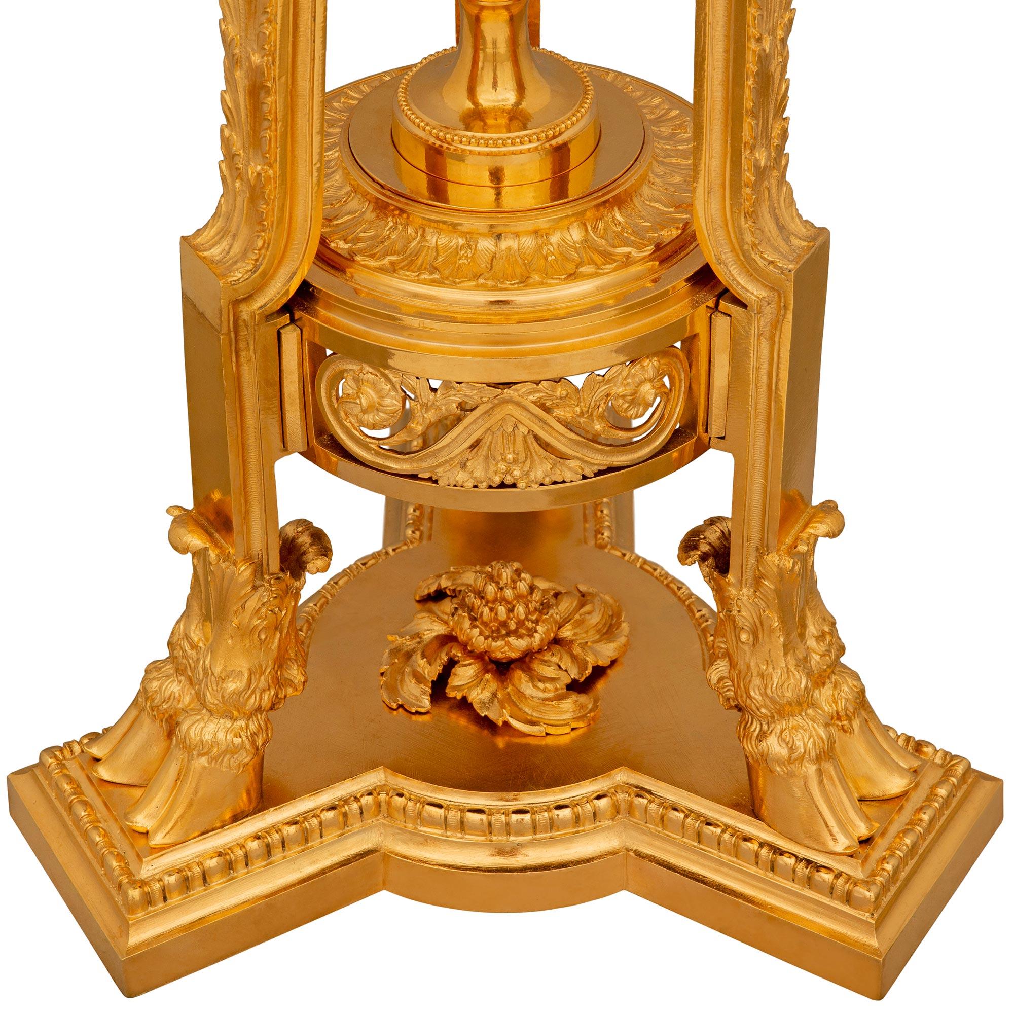 Fioriera in ormolu francese del XIX secolo, periodo Napoleone III, stile Luigi XVI in vendita 2