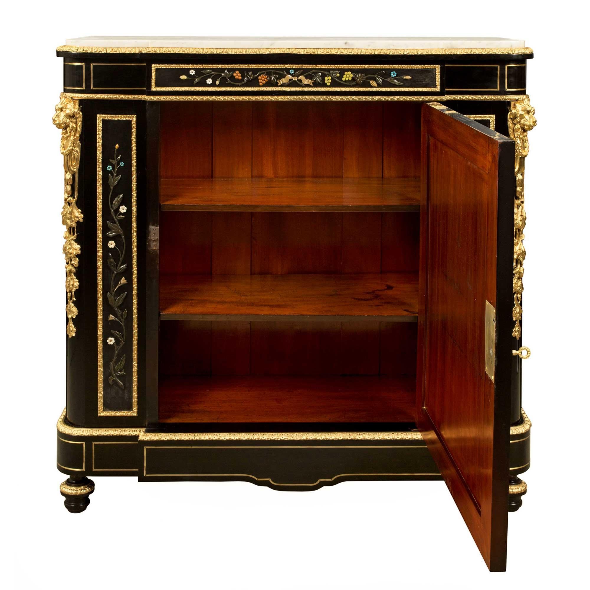 French 19th Century Napoleon III Period Ormolu and Marble Cabinet In Good Condition For Sale In West Palm Beach, FL