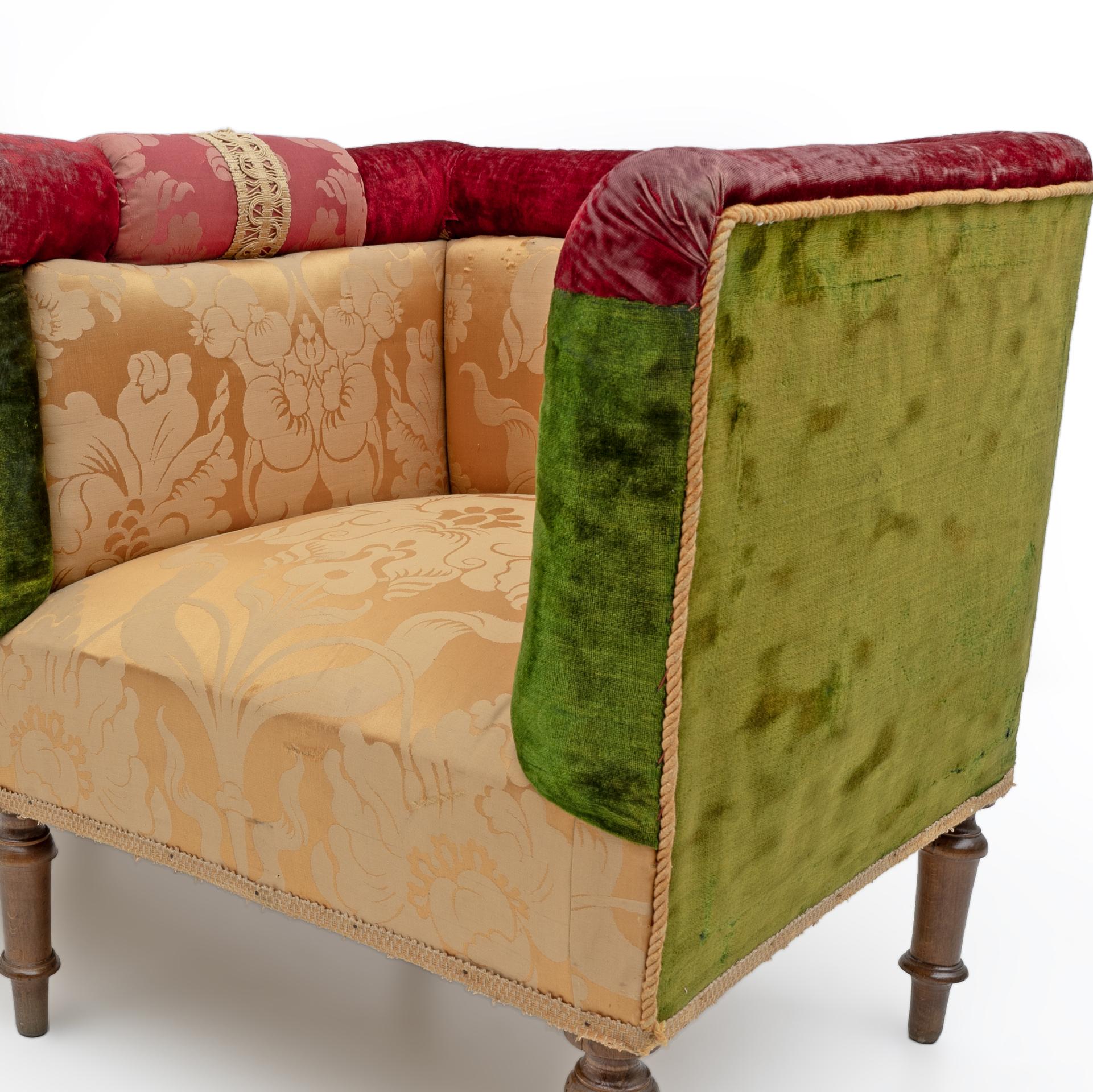 French 19th Century Napoleon III Tête-à-Tête or Confident Sofa For Sale 2