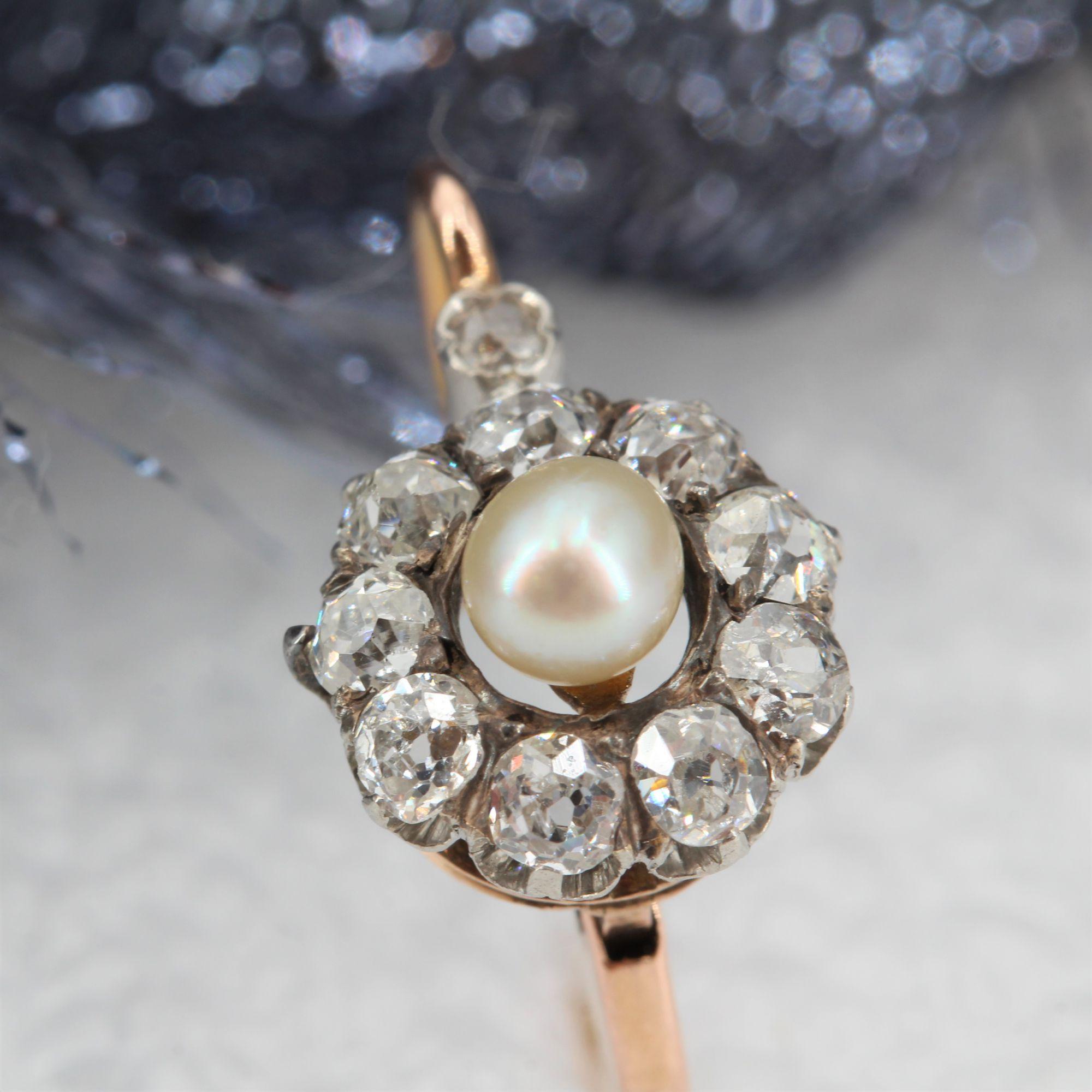French 19th Century Natural Pearl Diamond 18 Karat Rose Gold Lever-Back Earrings 6