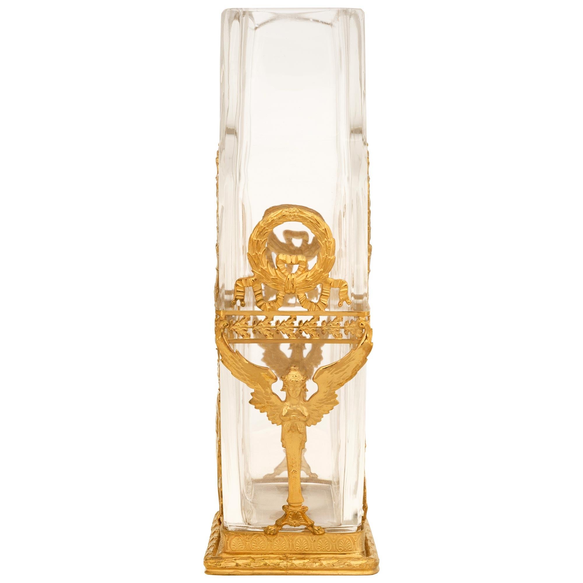 French 19th century Neo-Classical st. Crystal and Ormolu vase In Good Condition For Sale In West Palm Beach, FL