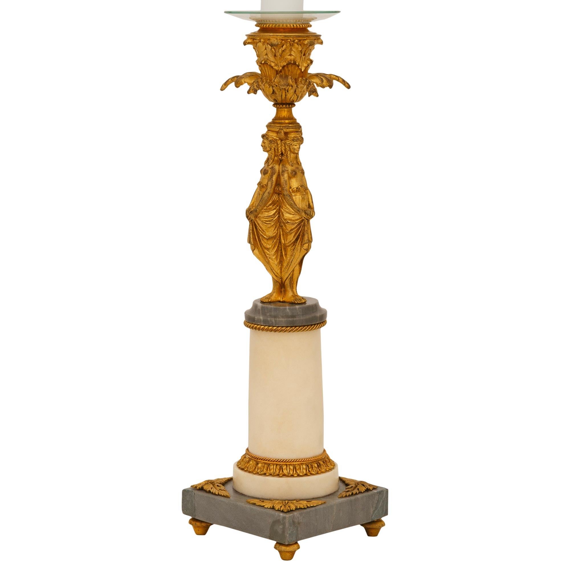 Lámparas neoclásicas francesas del siglo XIX st. Lámparas de mármol y ormolu Neoclásico en venta