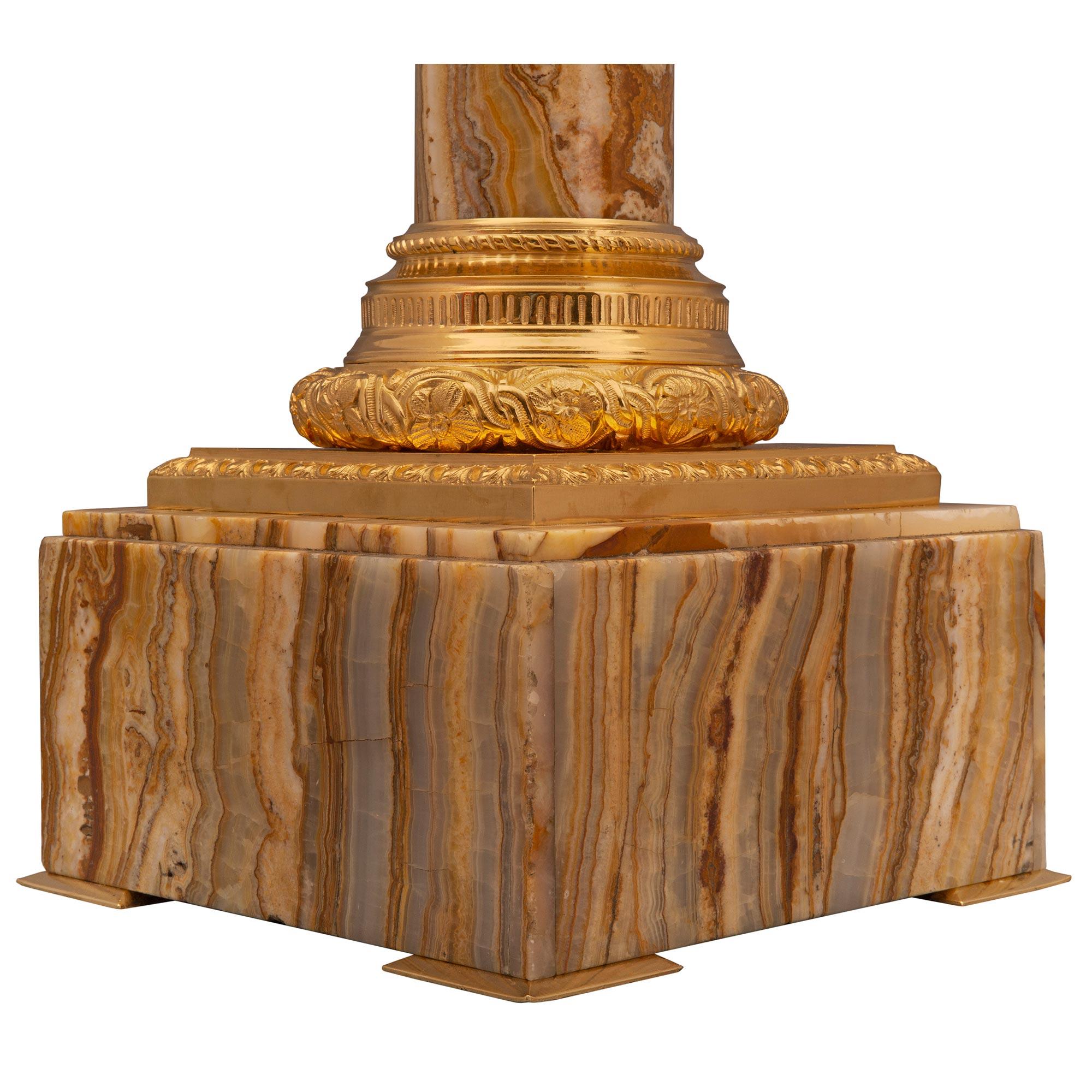 French, 19th Century, Neo-Classical St. Onyx and Ormolu Pedestal Column In Good Condition For Sale In West Palm Beach, FL