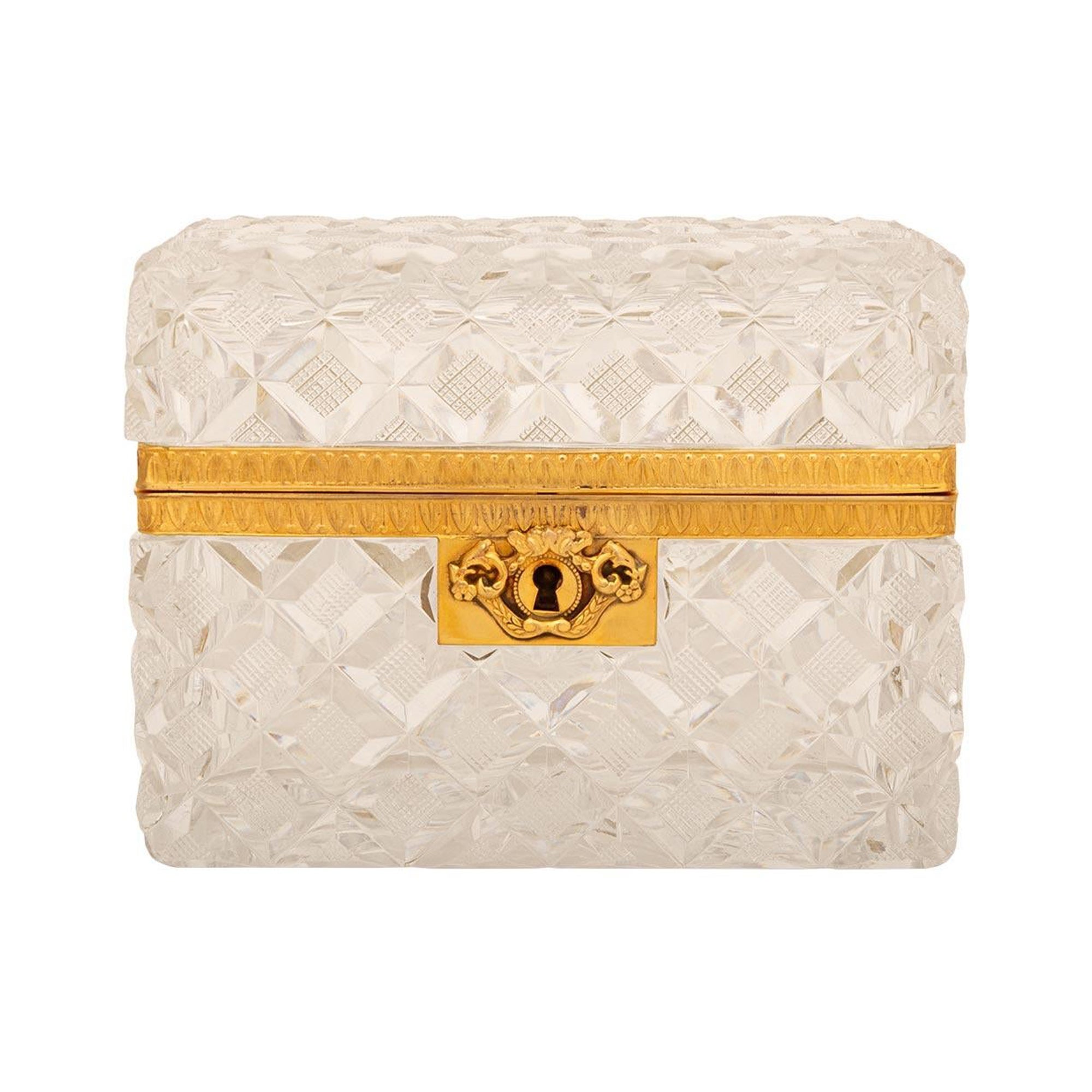 Boîte néoclassique française du 19ème siècle en ormolu et cristal