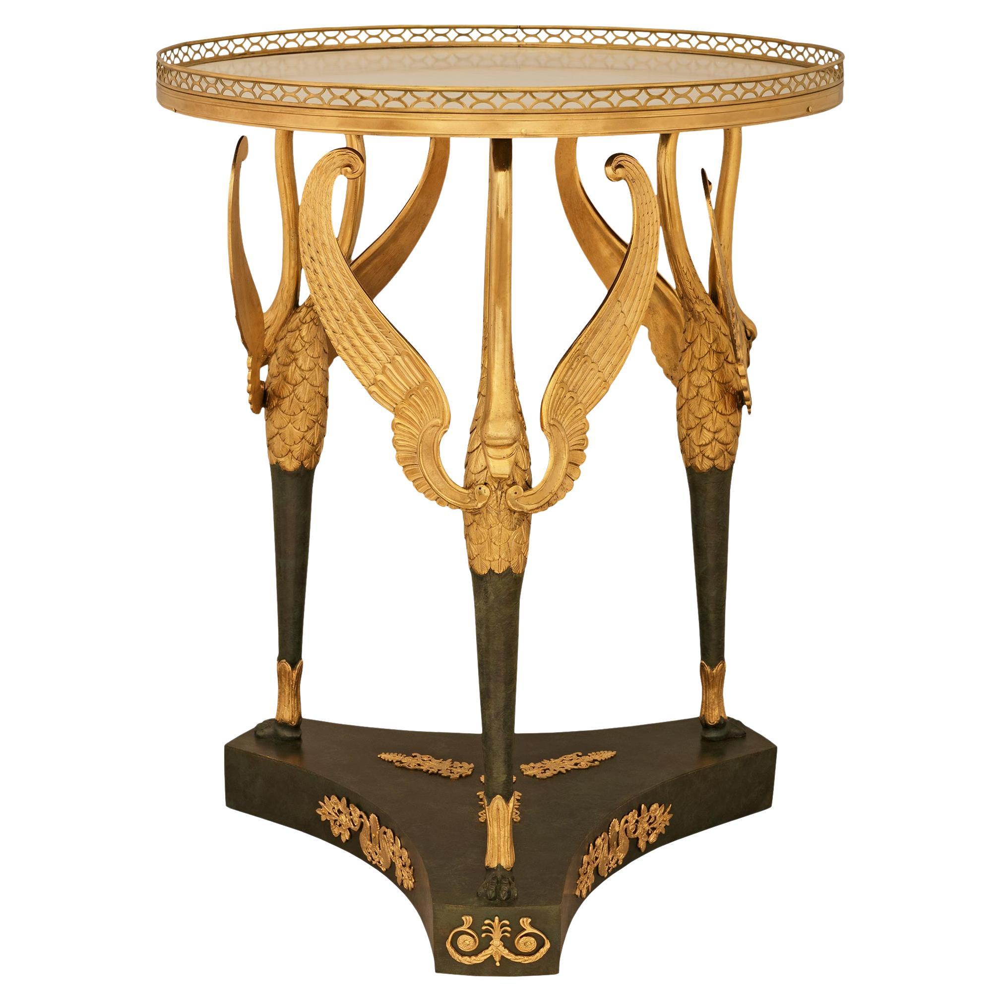 Französisch 19. Jahrhundert Neo-Klassik st. Ormolu und Grünspan Bronze Beistelltisch
