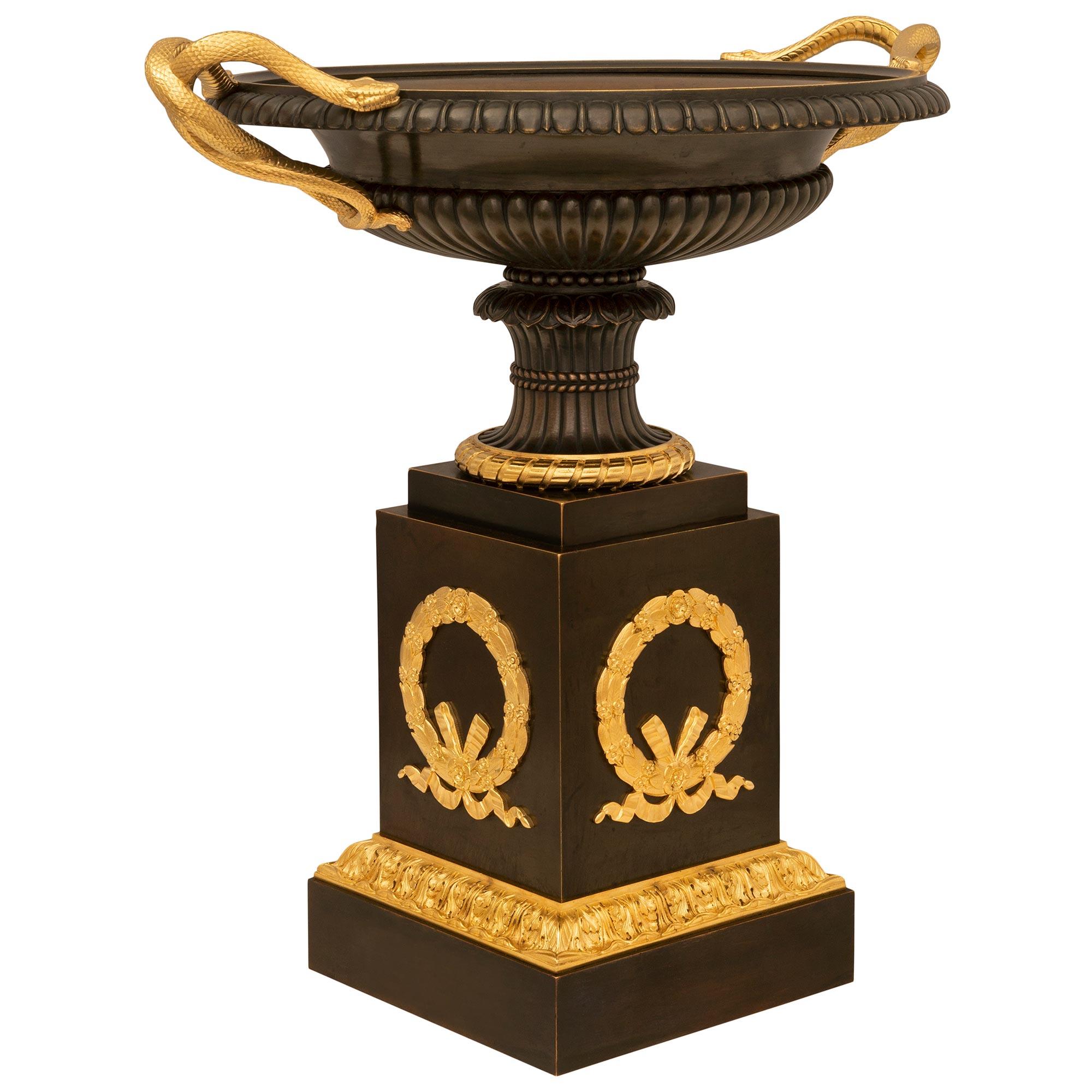 Neoclassical French, 19th Century, Neo-Classical St. Patinated Bronze and Ormolu Tazza For Sale