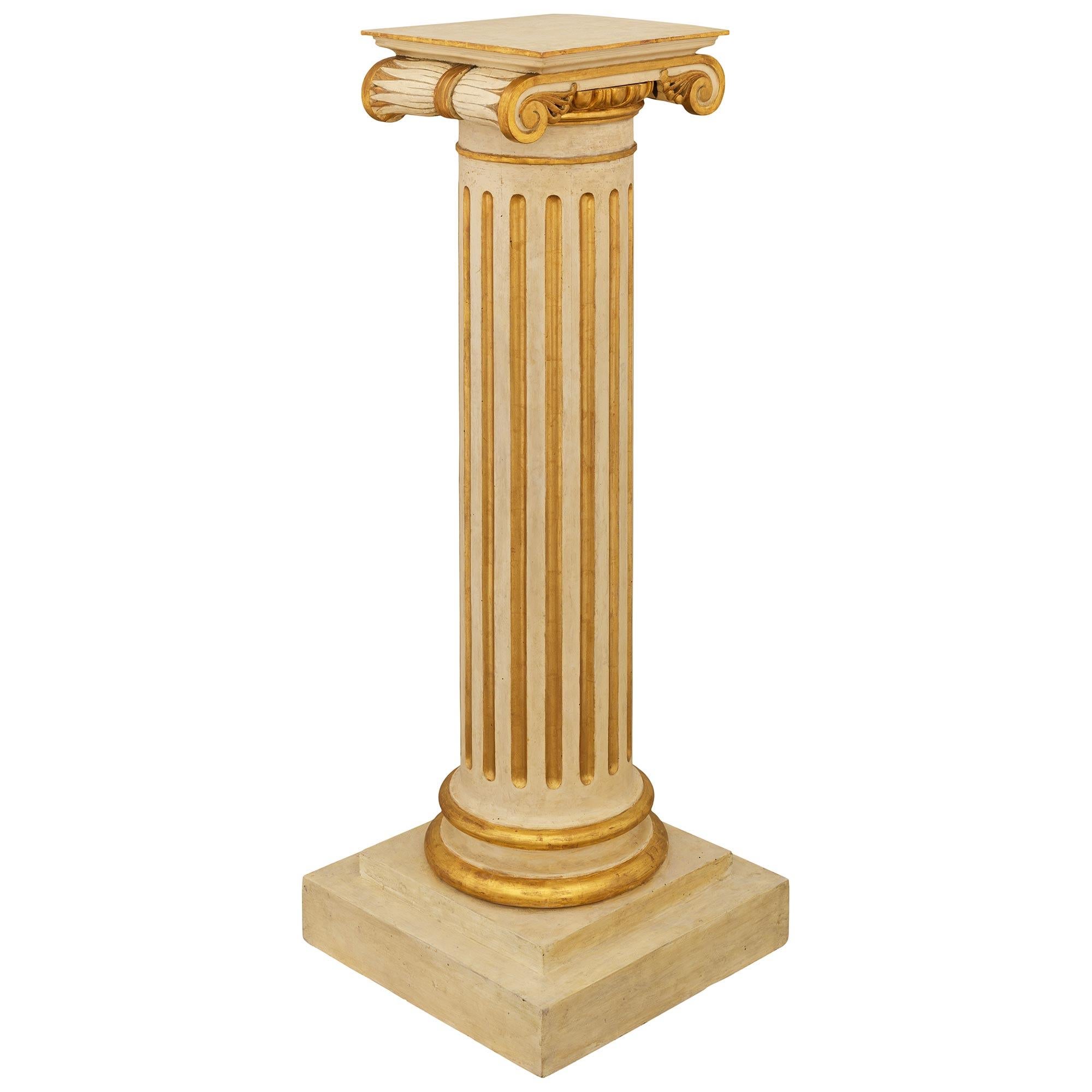 Neoclassico Piedistallo neoclassico francese del XIX secolo in legno patinato e legno dorato in vendita