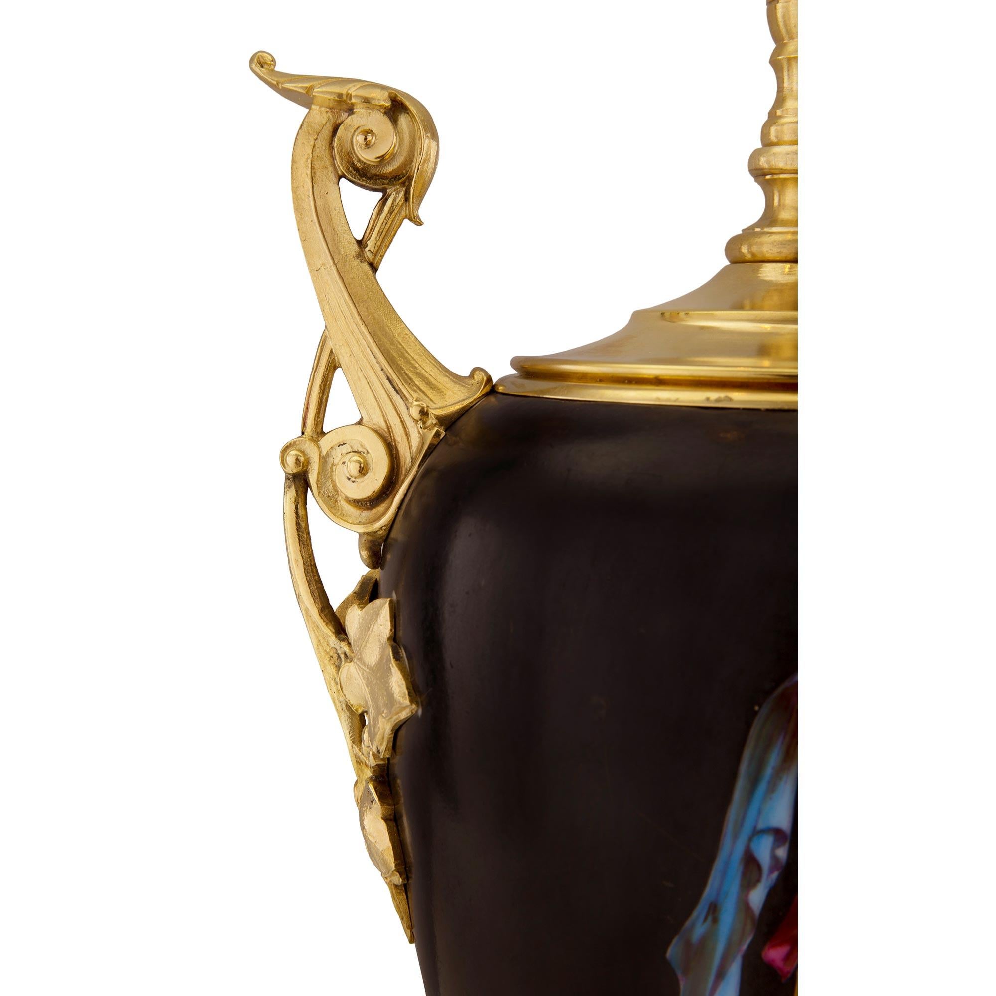 French 19th Century Neo-Grec Style Ormolu and Porcelain Lamp For Sale 2