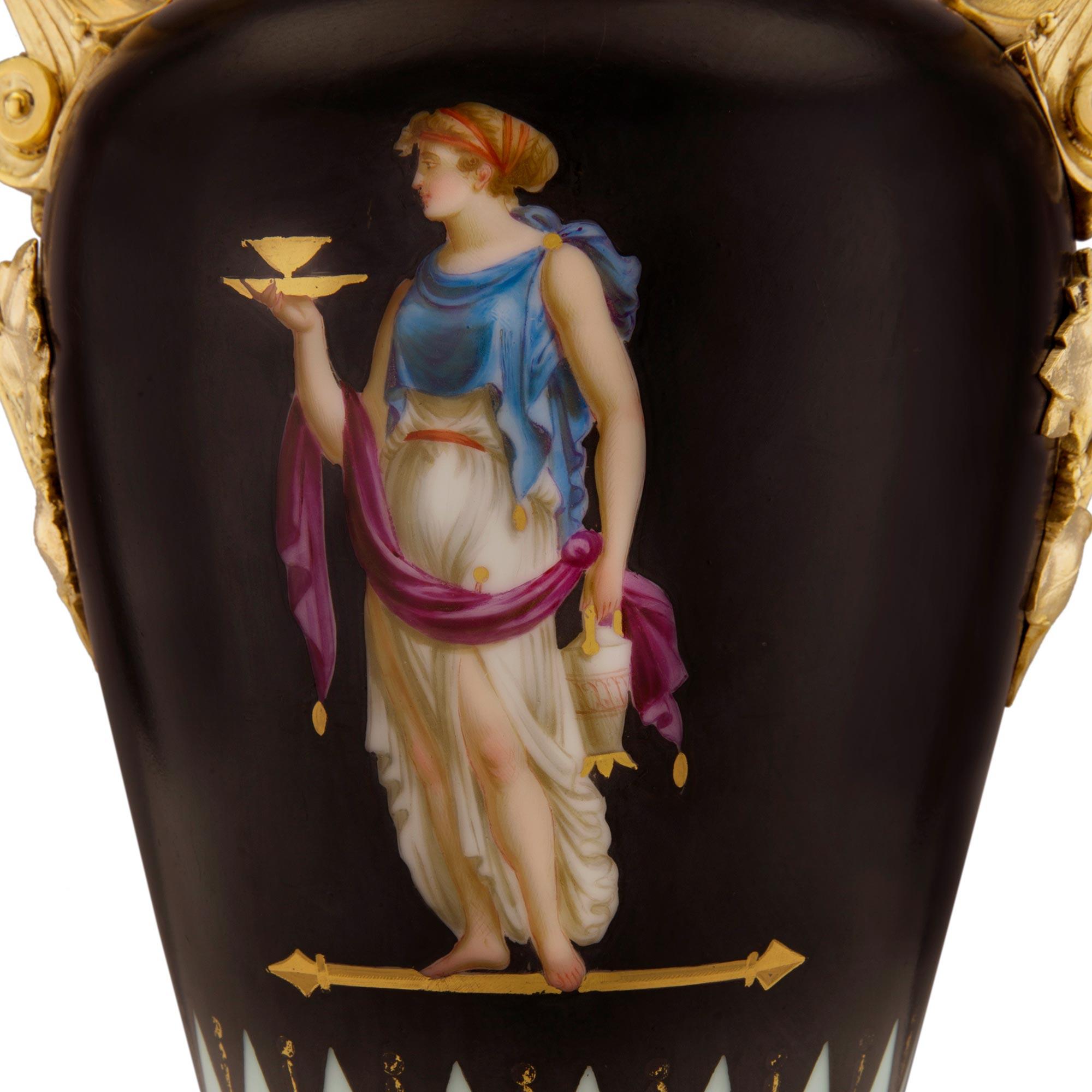 French 19th Century Neo-Grec Style Ormolu and Porcelain Lamp For Sale 3