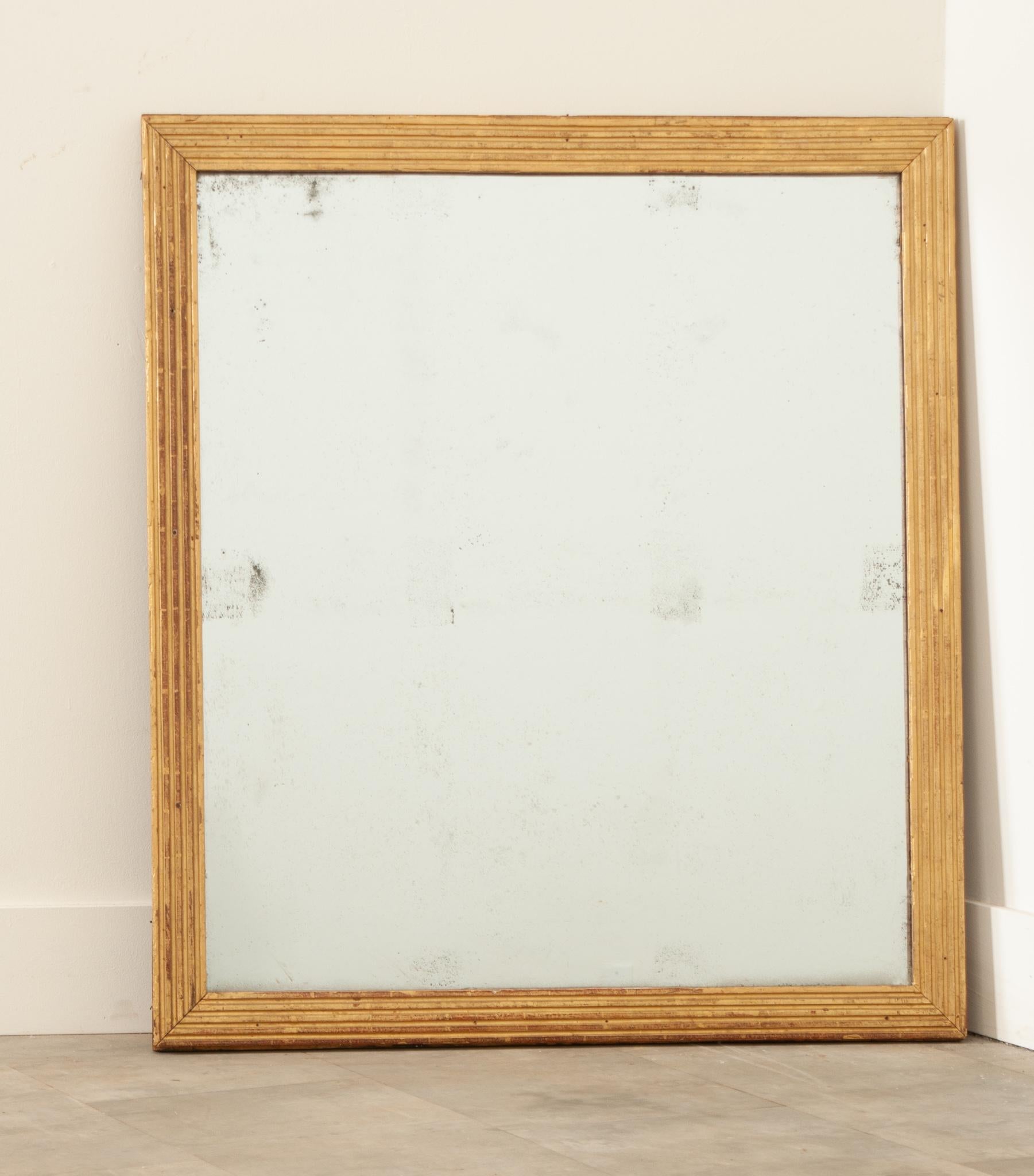 French 19th Century Neoclassical Gold Gilt Mirror In Good Condition In Baton Rouge, LA
