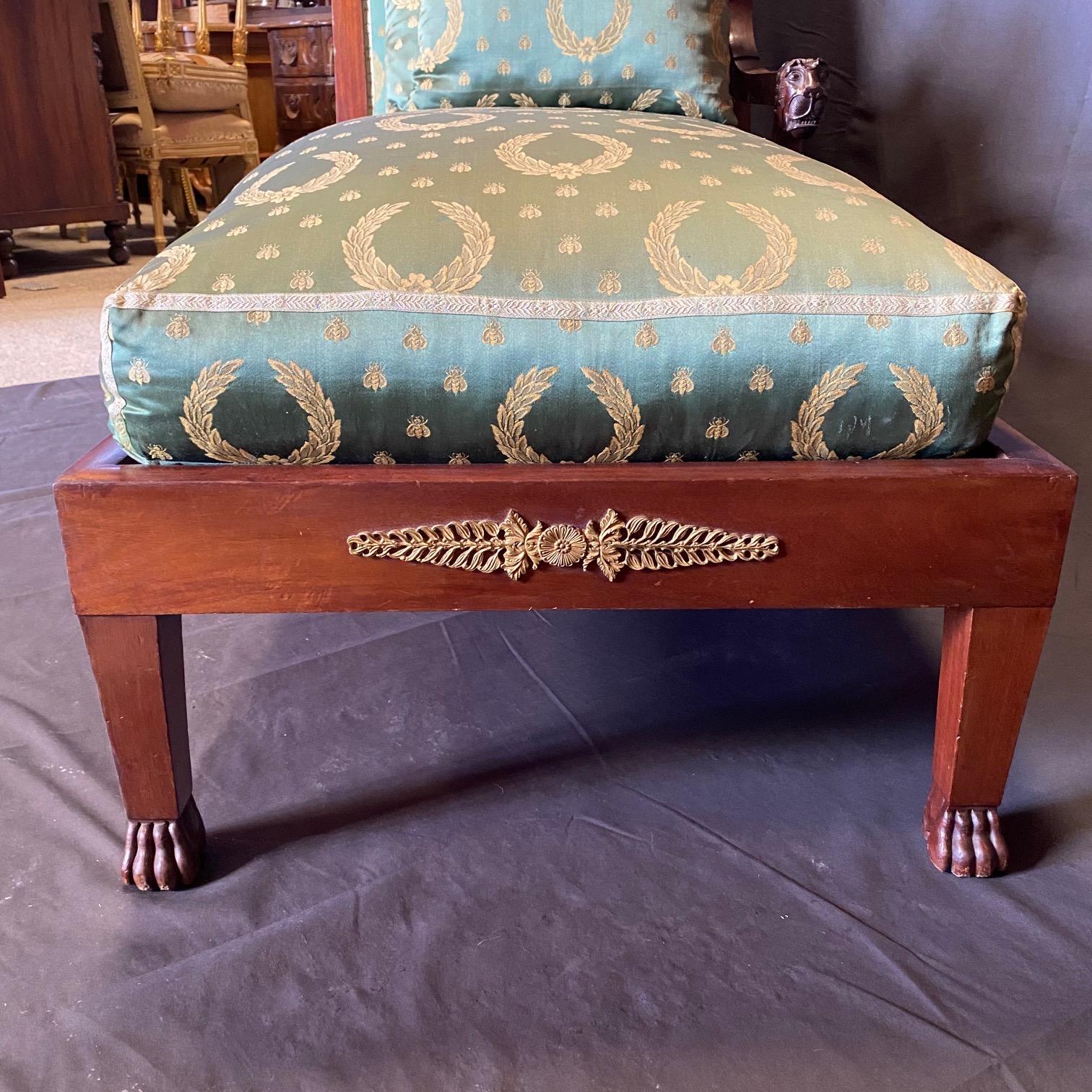 French 19th Century Neoclassical Recamier or Chaise Lounge For Sale 9