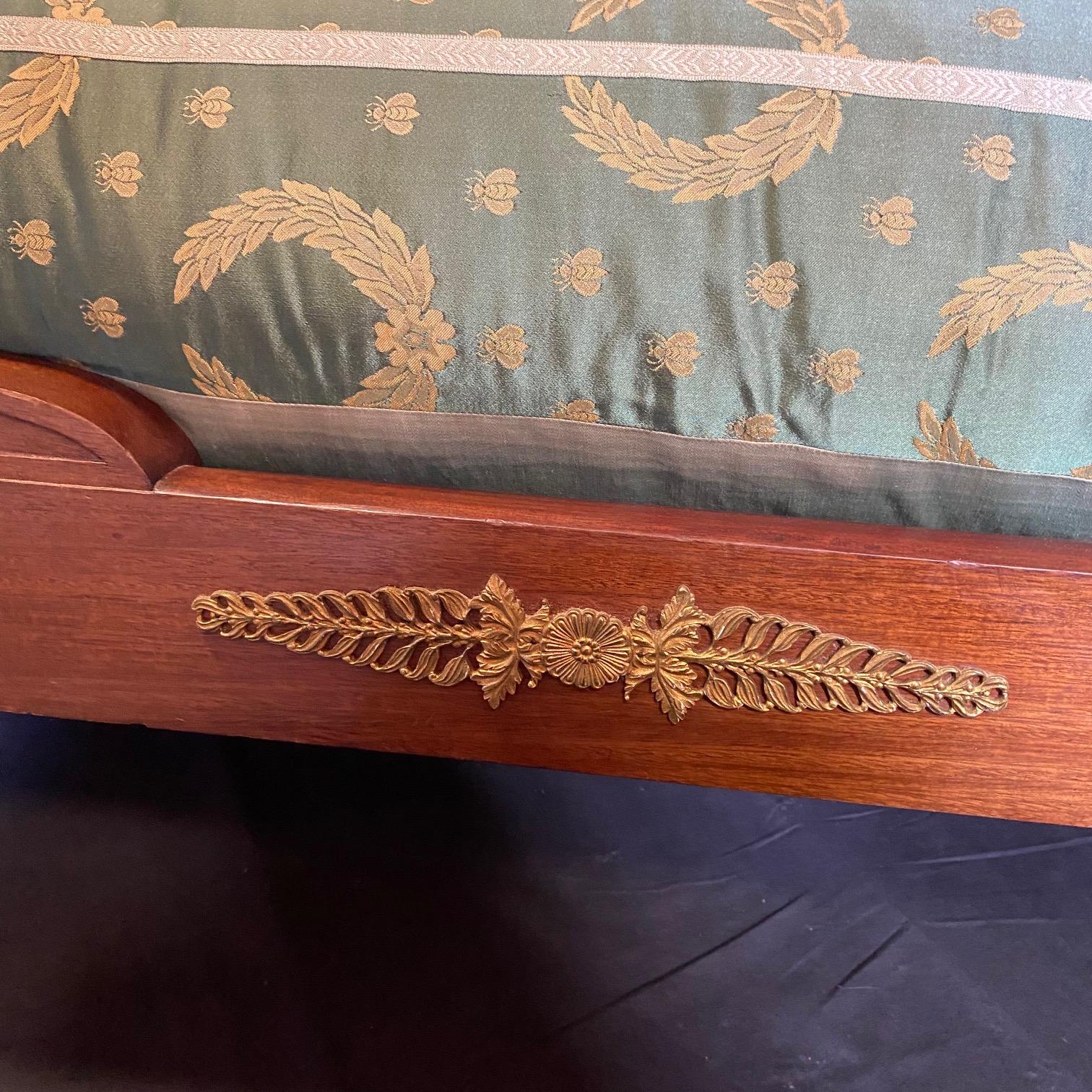 French 19th Century Neoclassical Recamier or Chaise Lounge For Sale 5