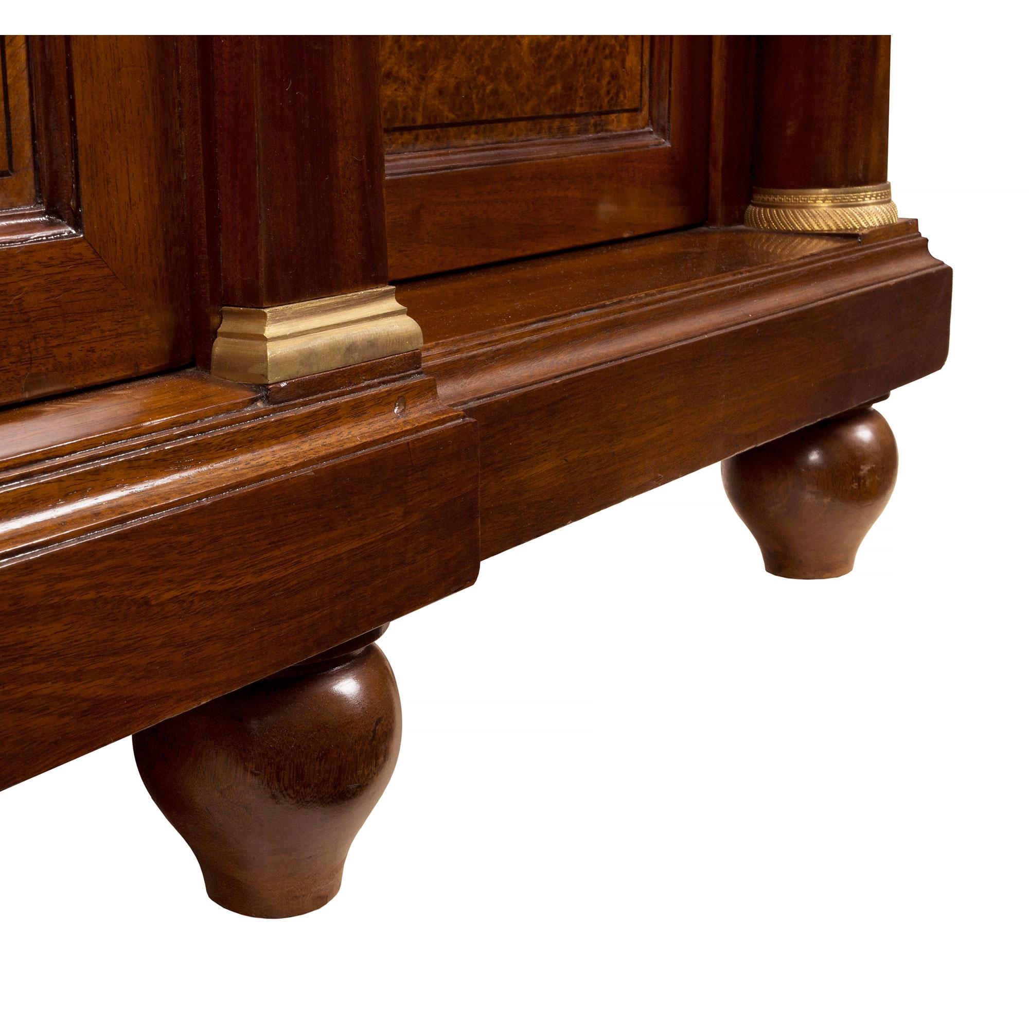 French 19th Century Neoclassical St. Mahogany and Burl Walnut Buffet For Sale 6
