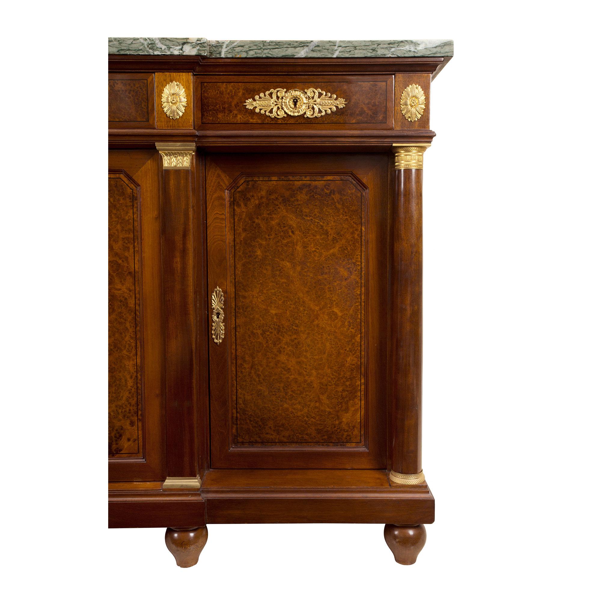 French 19th Century Neoclassical St. Mahogany and Burl Walnut Buffet For Sale 3