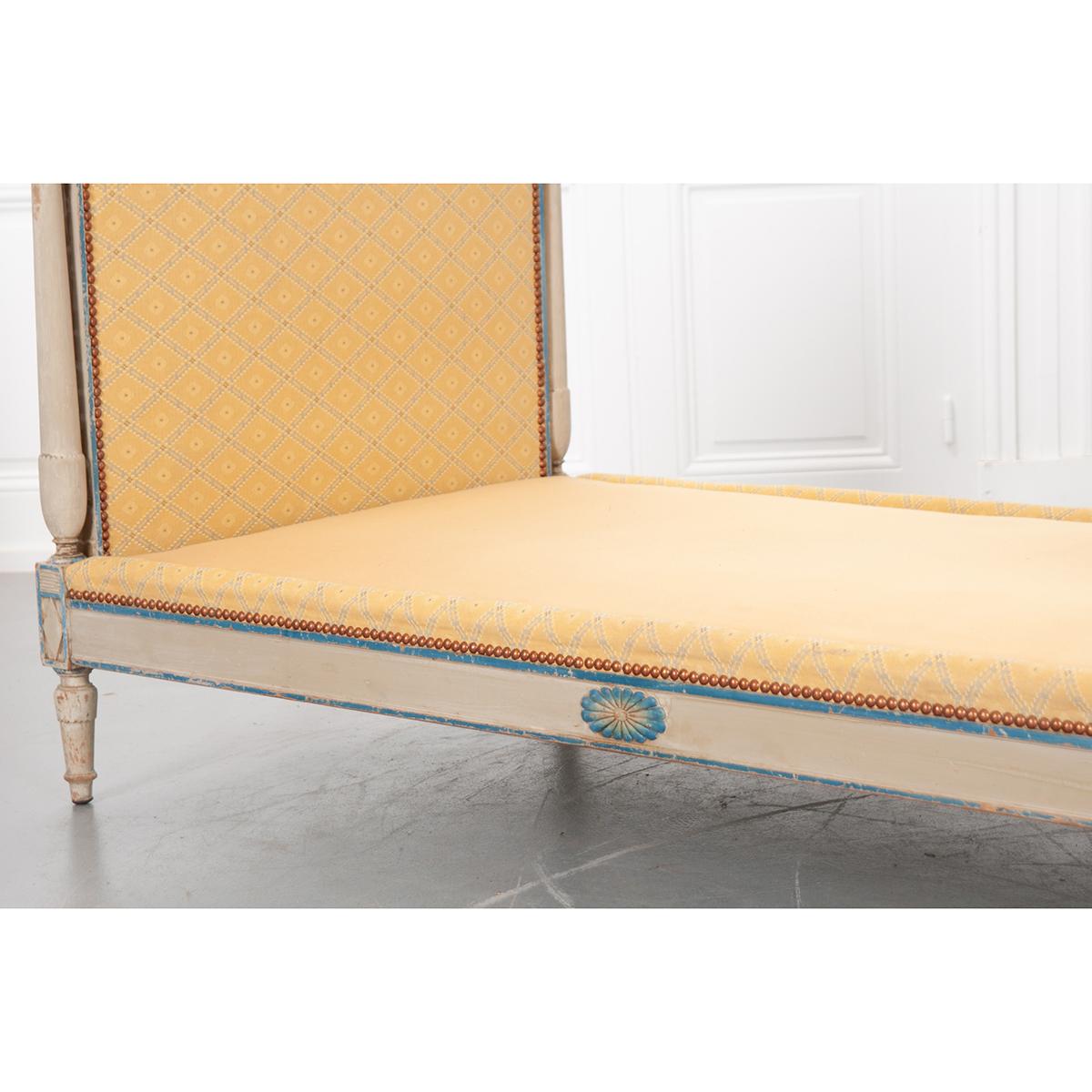 French 19th Century Neoclassical-Style Bed 7