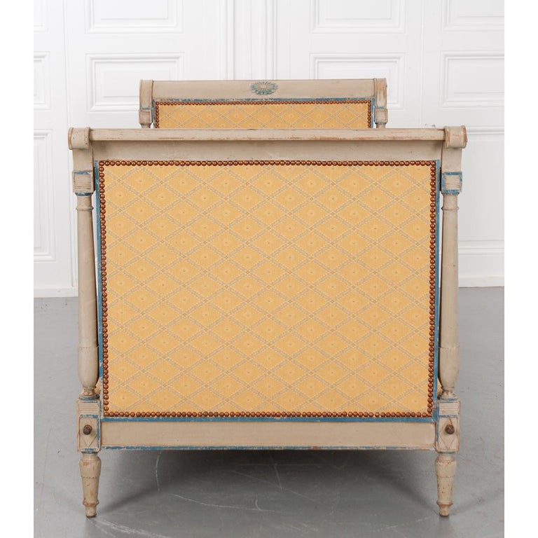 French 19th Century Neoclassical-Style Bed For Sale 3