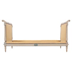 French 19th Century Neoclassical-Style Bed