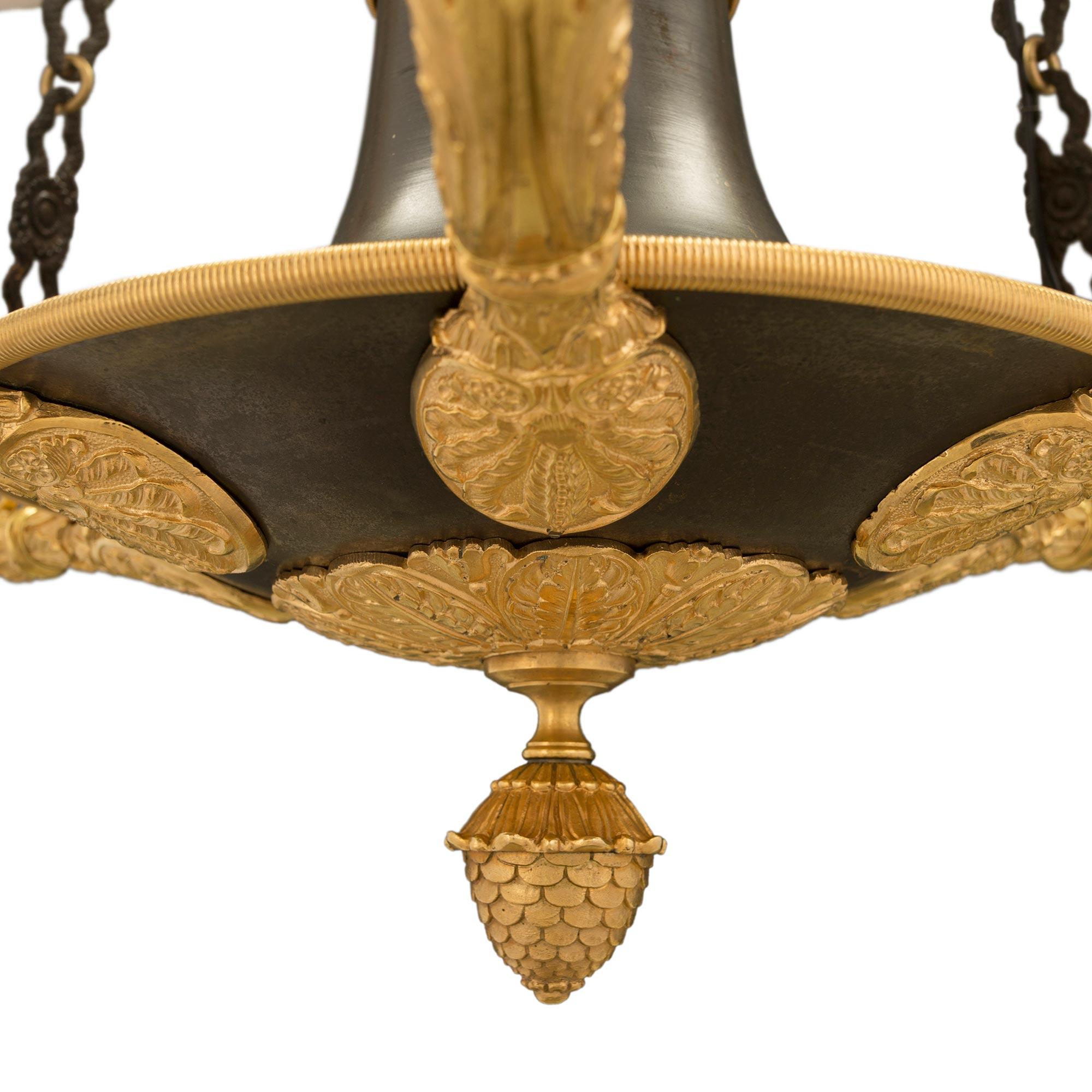 French 19th Century Neoclassical Style Bronze and Ormolu Chandelier For Sale 6