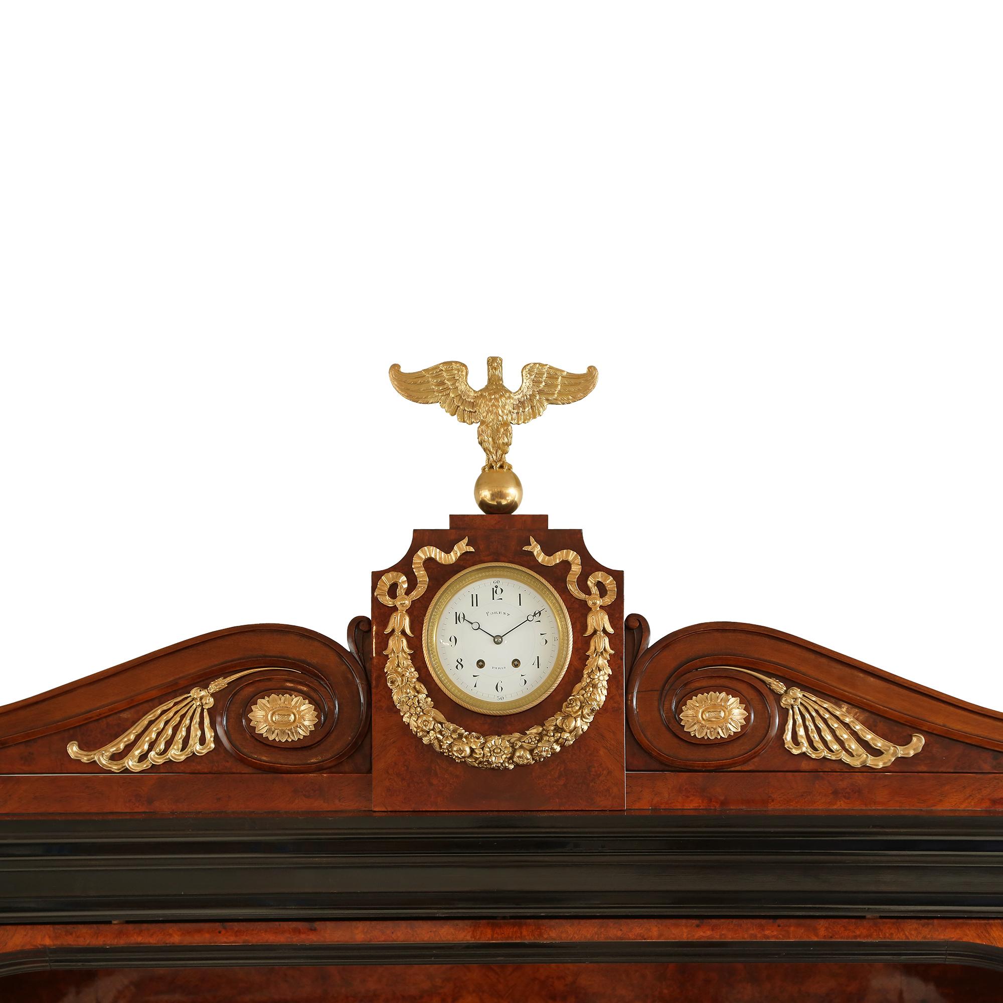 Orologio da tavolo in stile neoclassico francese del XIX secolo firmato FOREST In condizioni buone in vendita a West Palm Beach, FL