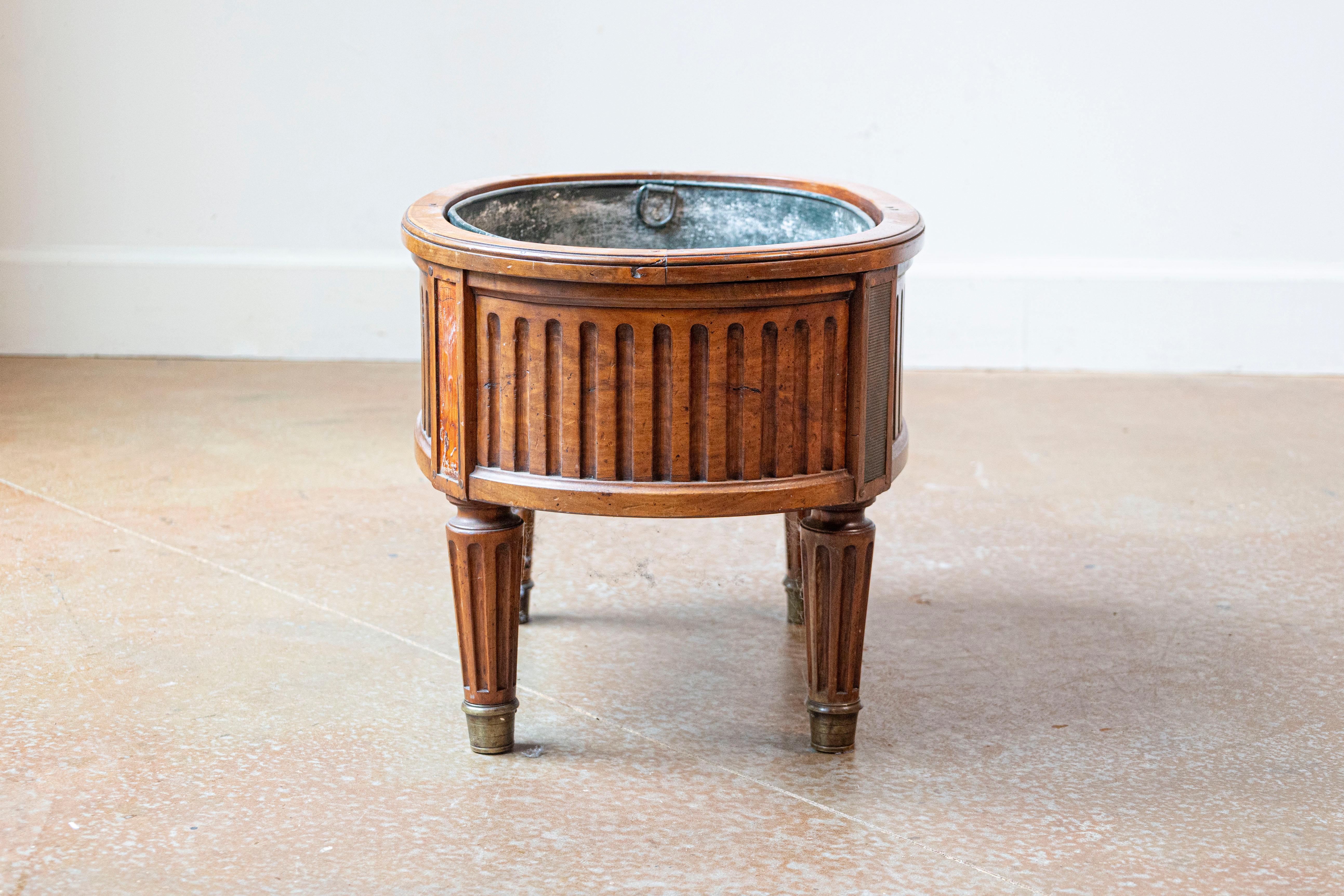 French 19th Century Neoclassical Style Cherry Jardinière with Tin-Lined Interior 3