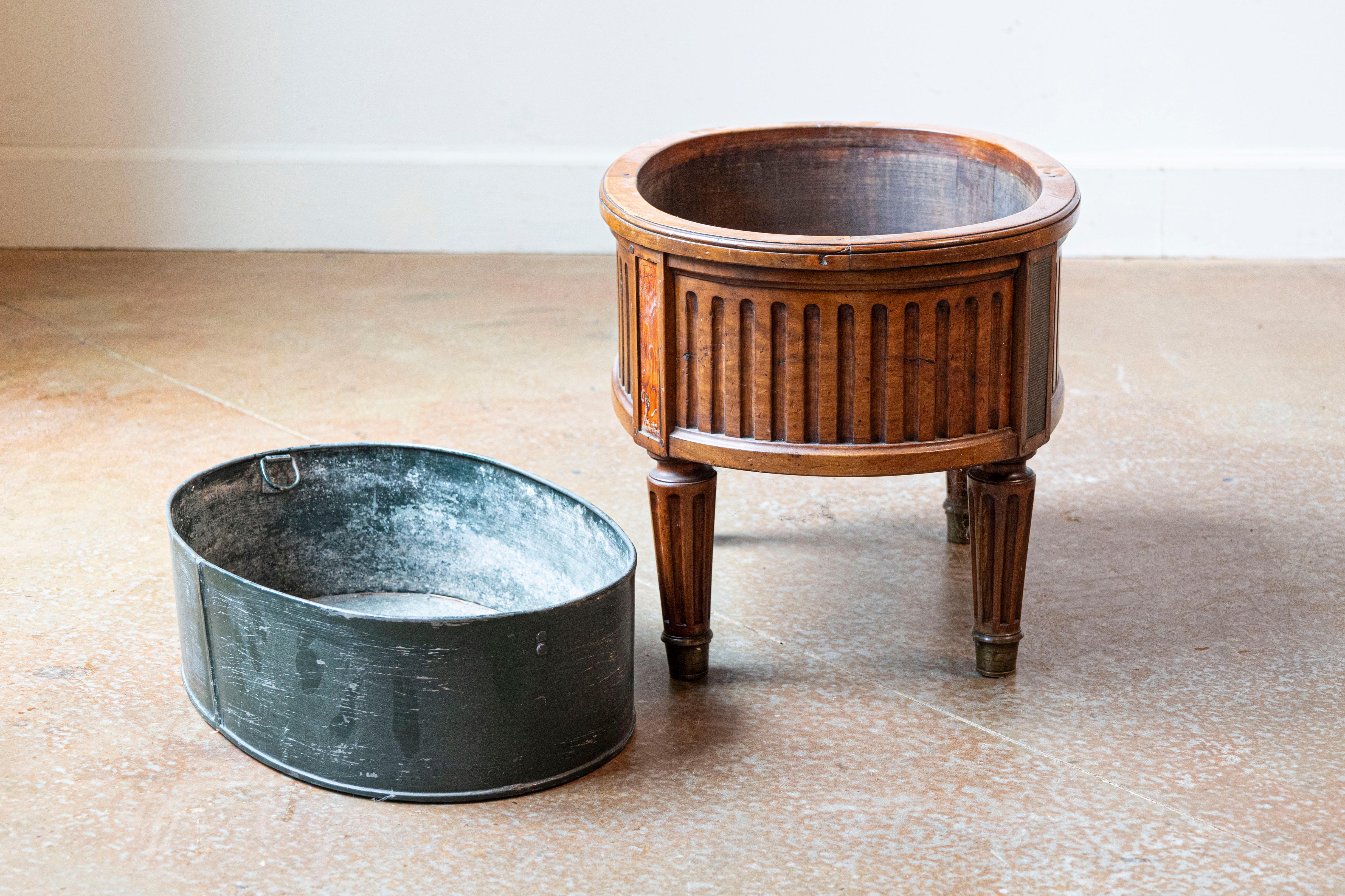 French 19th Century Neoclassical Style Cherry Jardinière with Tin-Lined Interior 4