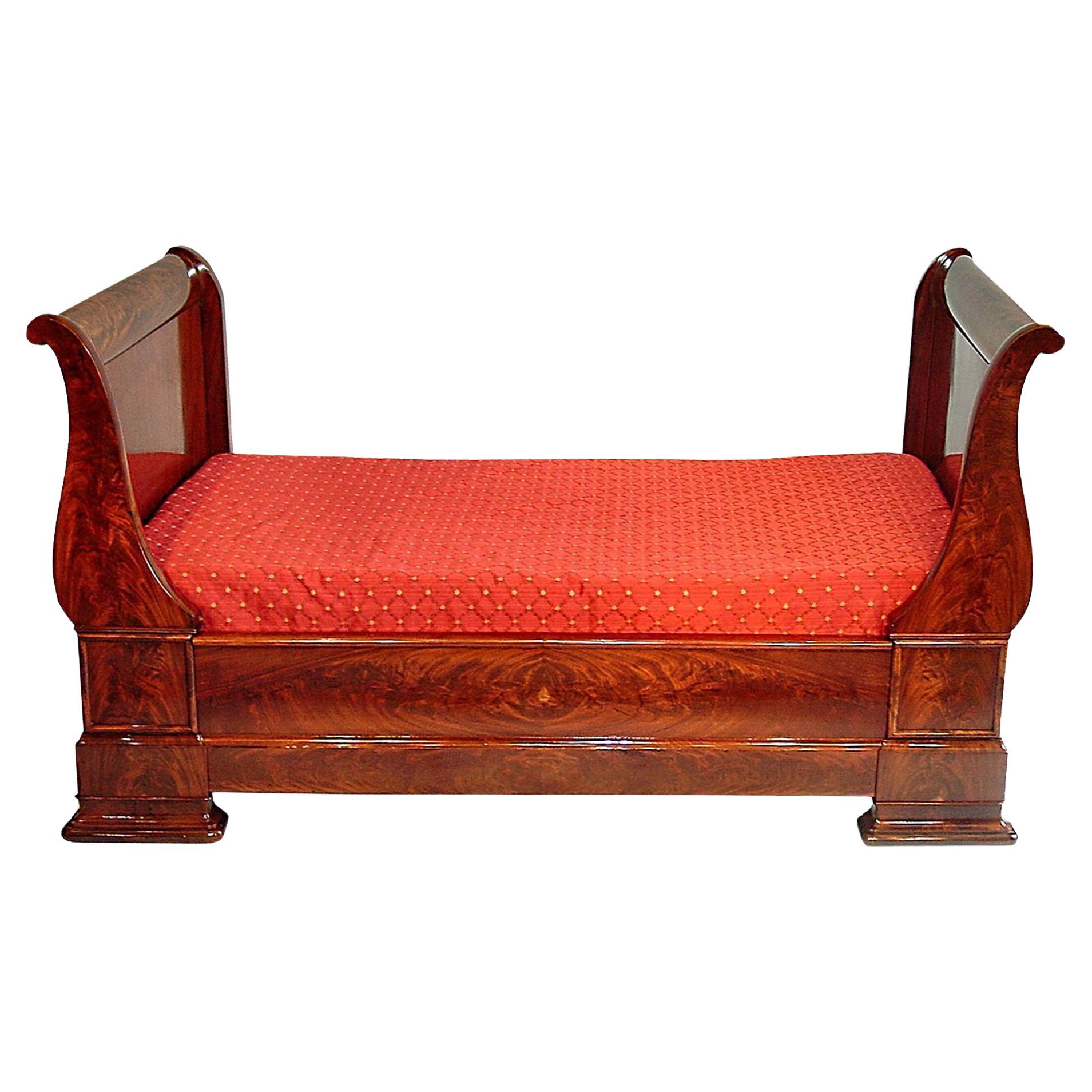 French 19th Century Neoclassical Style Crouch Mahogany Sleigh Bed