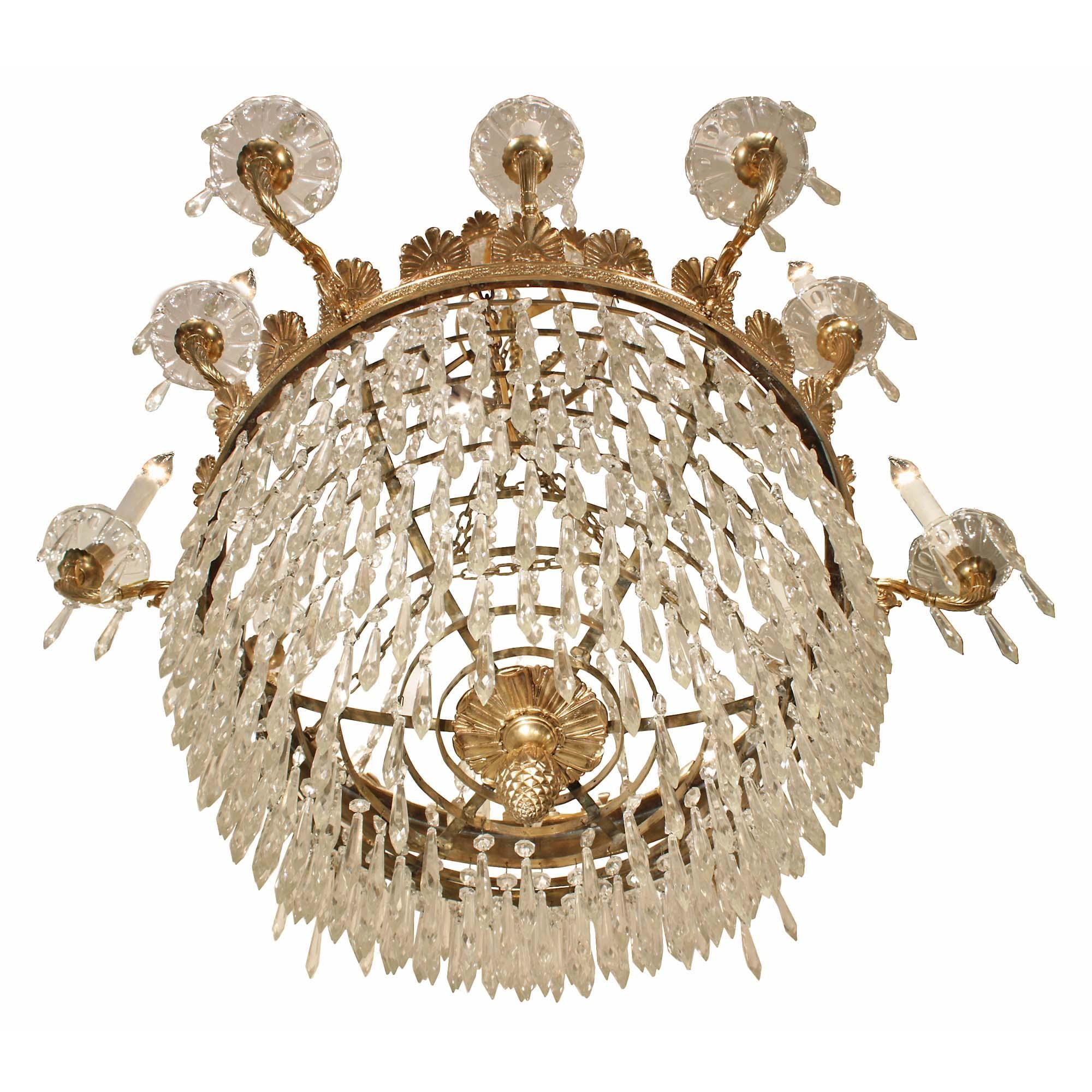 French 19th Century Neoclassical Style Crystal and Ormolu Chandelier For Sale 1