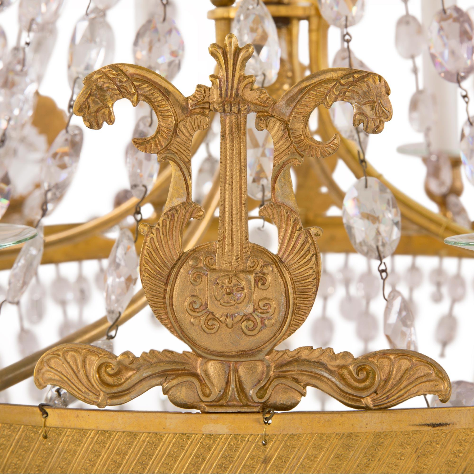 French 19th Century Neoclassical Style Ormolu and Baccarat Crystal Chandelier For Sale 4