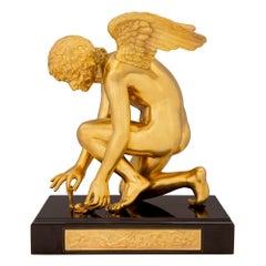 Neoklassizistische Goldbronze- und Marmorstatue des Amors aus dem 19. Jahrhundert