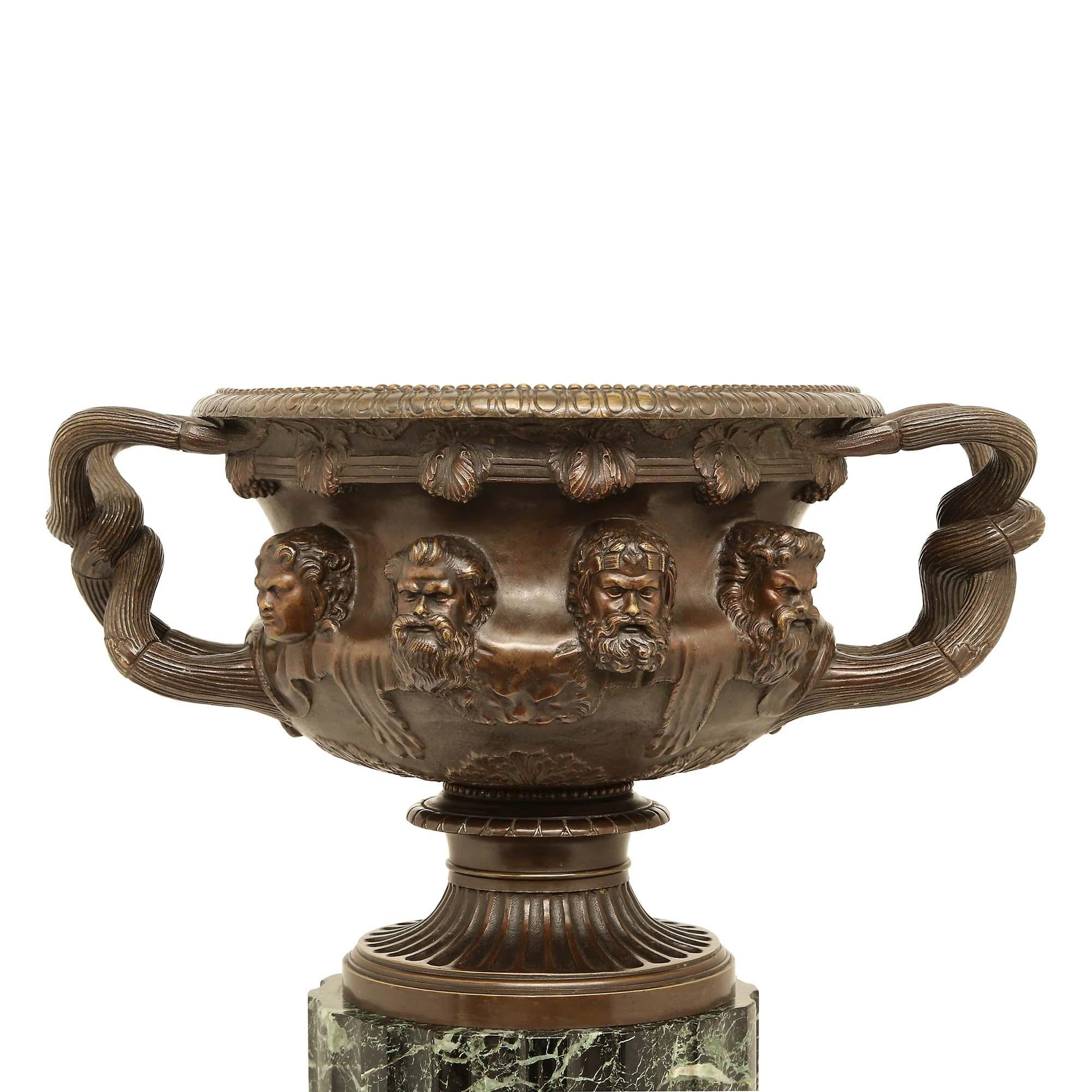 French 19th Century Neoclassical Style Patinated Bronze Tazza For Sale 3