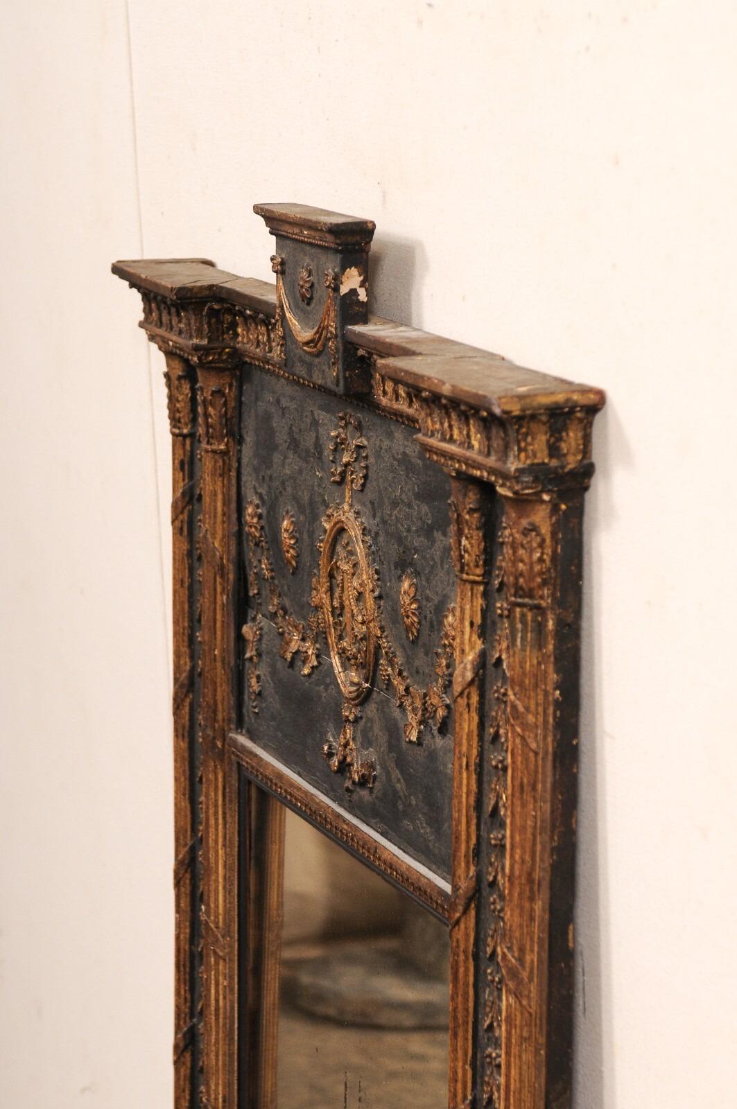 Legno Specchio Trumeau neoclassico francese del XIX secolo, nero con accenti in oro bronzato in vendita