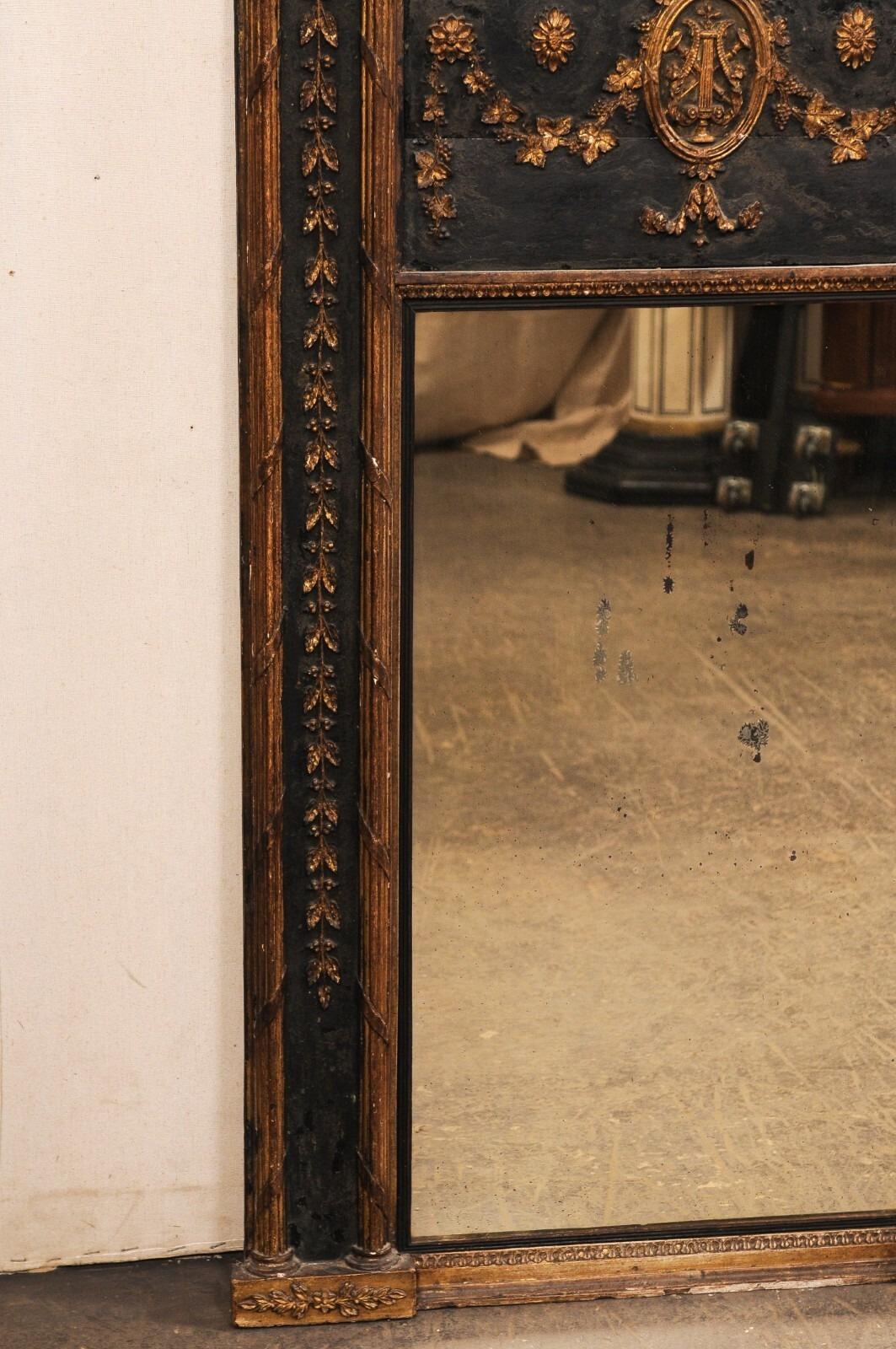Specchio Trumeau neoclassico francese del XIX secolo, nero con accenti in oro bronzato in vendita 3