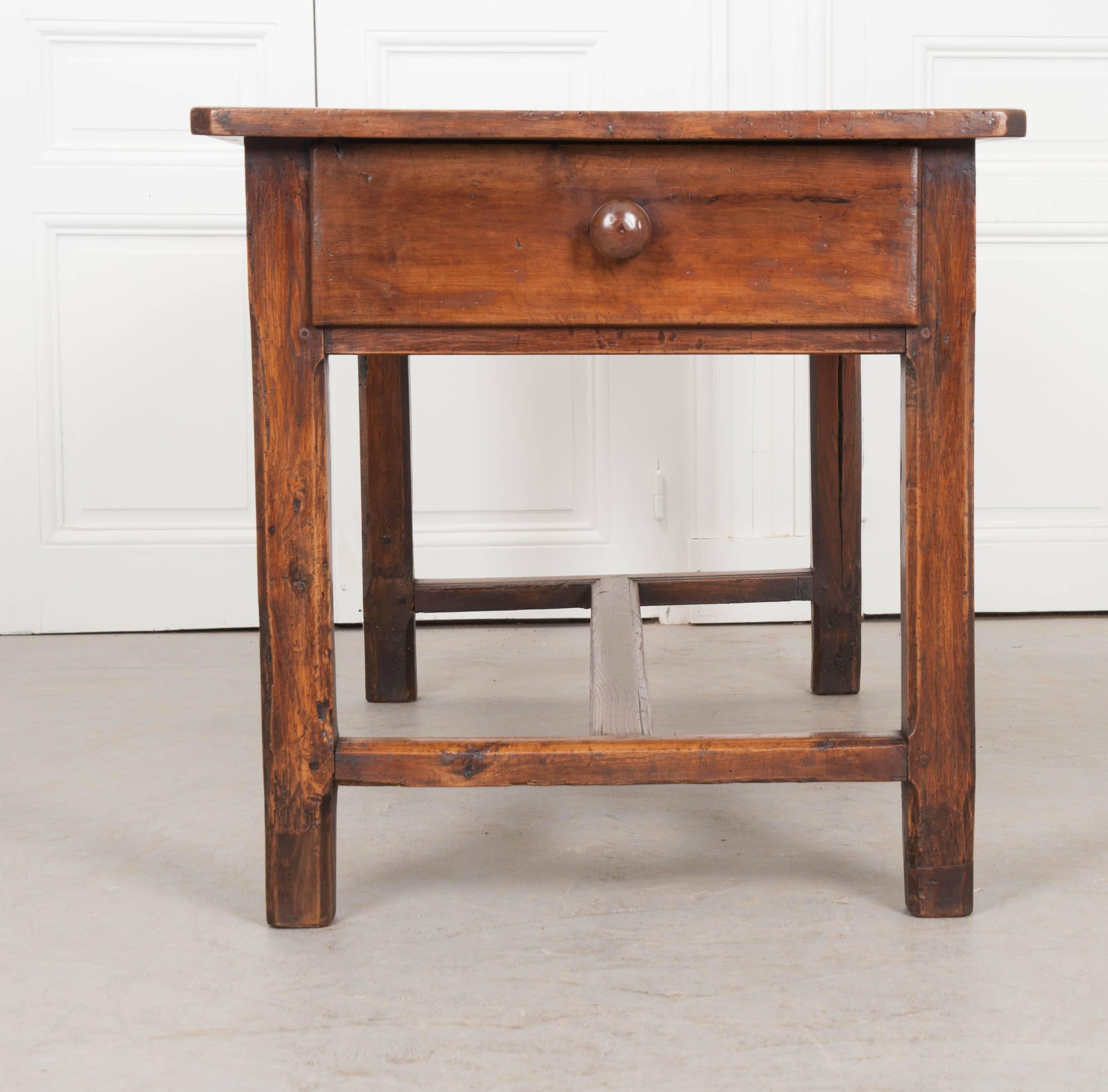 French 19th Century Oak and Walnut Farmhouse Table 1