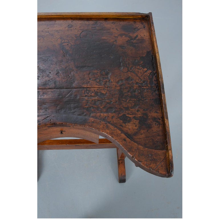 French 19th Century Oak Artist’s Standing Desk In Good Condition For Sale In Baton Rouge, LA