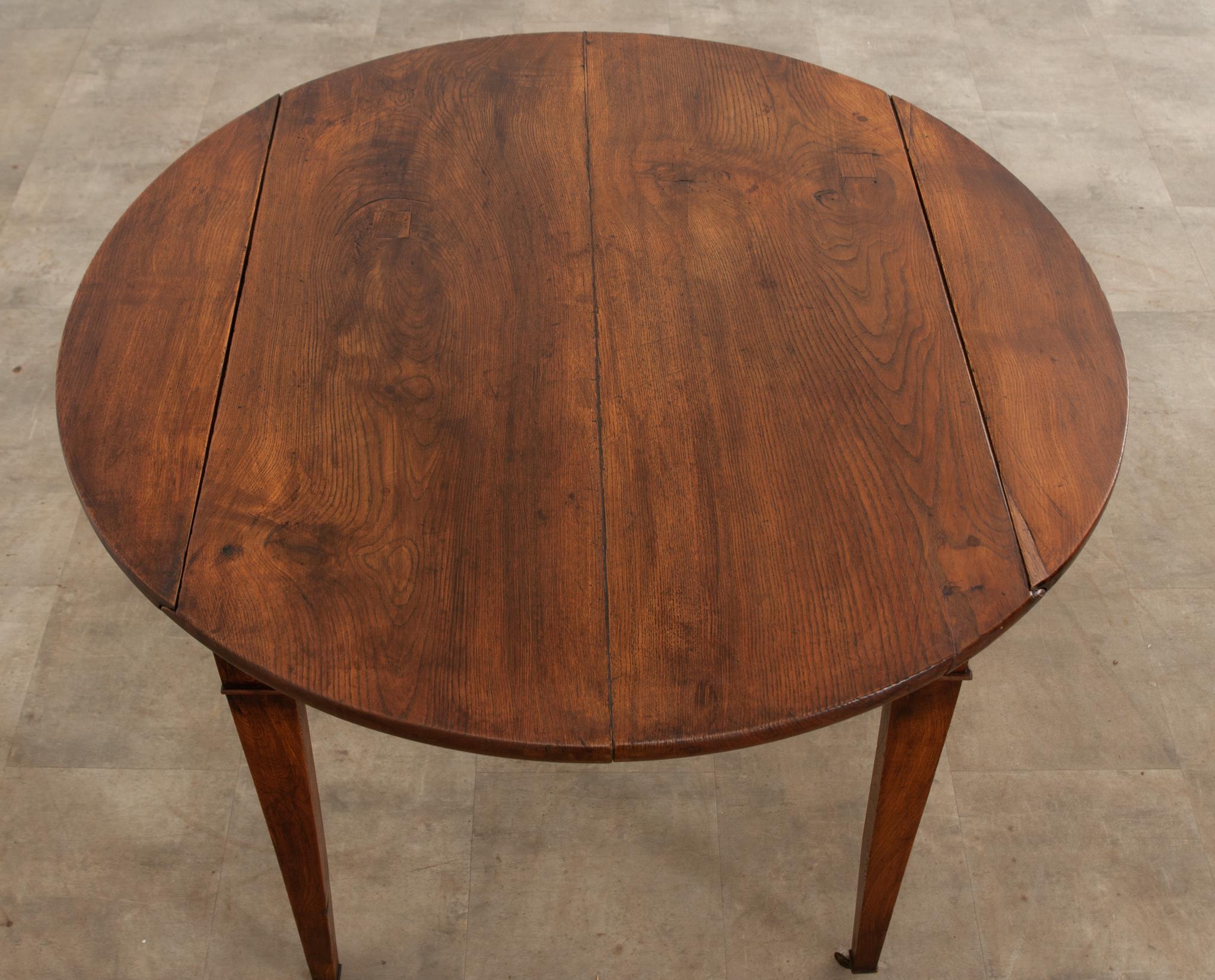 French 19th Century Oak Drop-leaf Table In Good Condition In Baton Rouge, LA