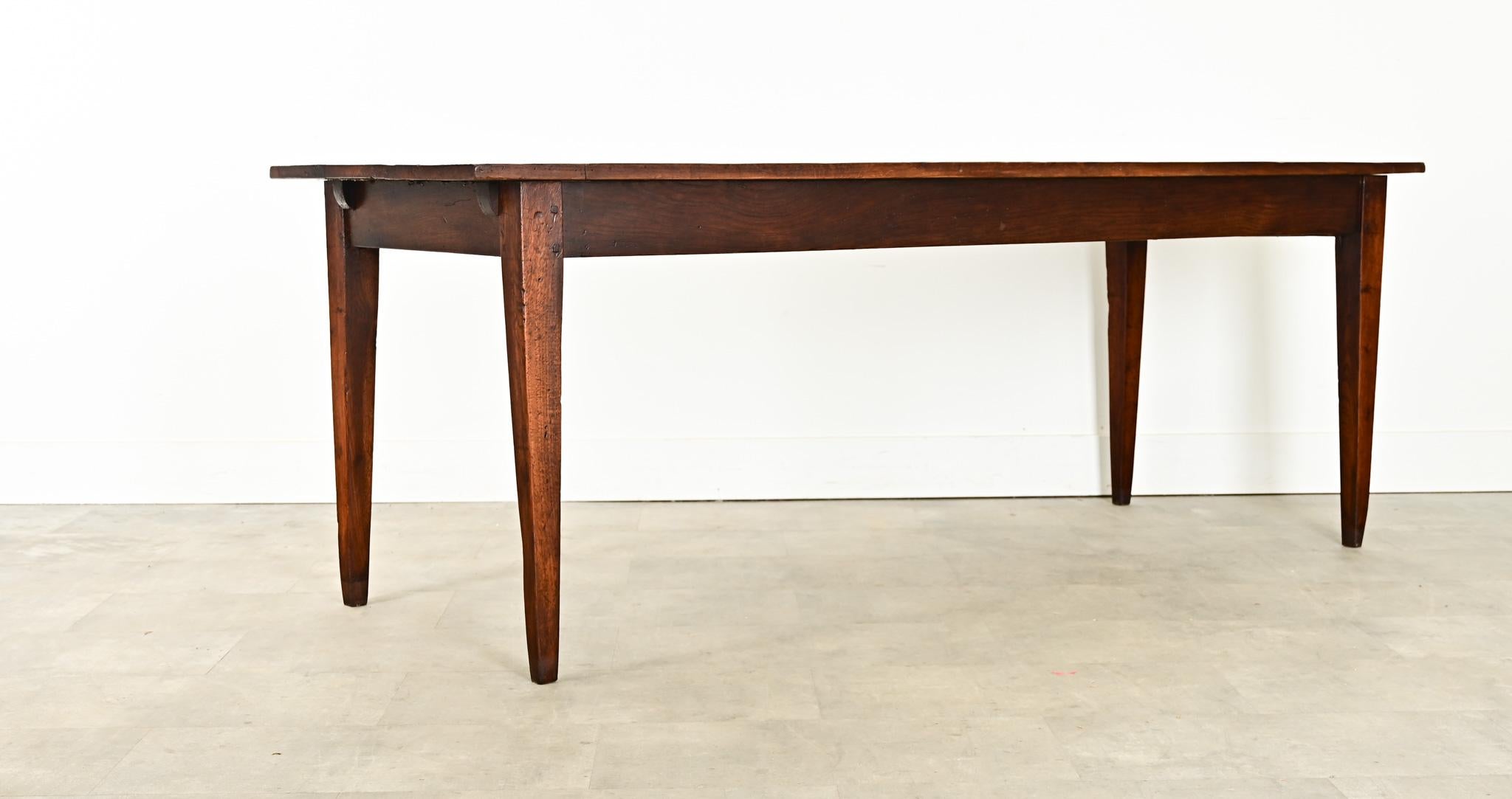 Sculpté Table de ferme française en Oak Oak du 19ème siècle en vente