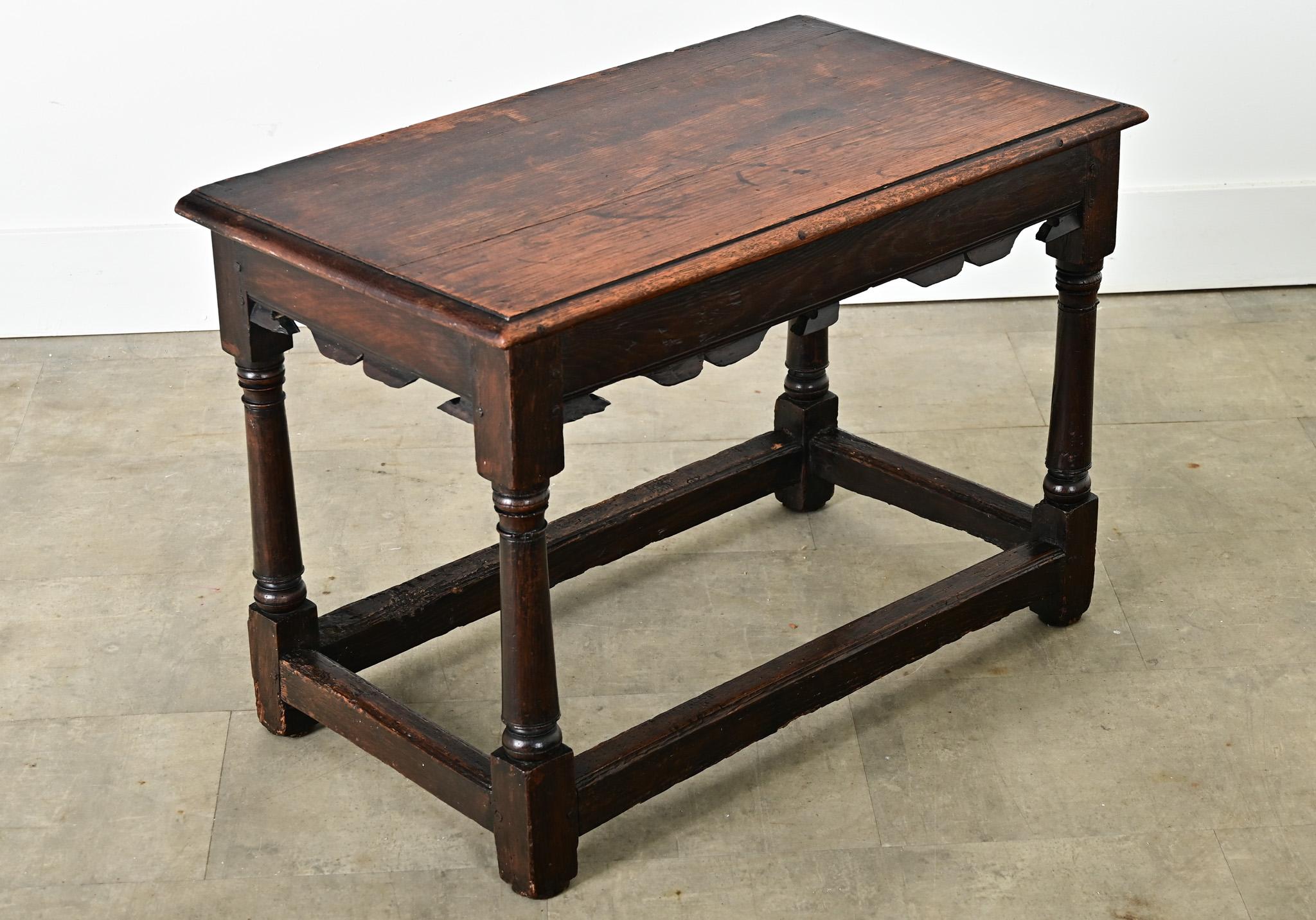 French 19th Century Oak Joint Stool-Table In Good Condition For Sale In Baton Rouge, LA