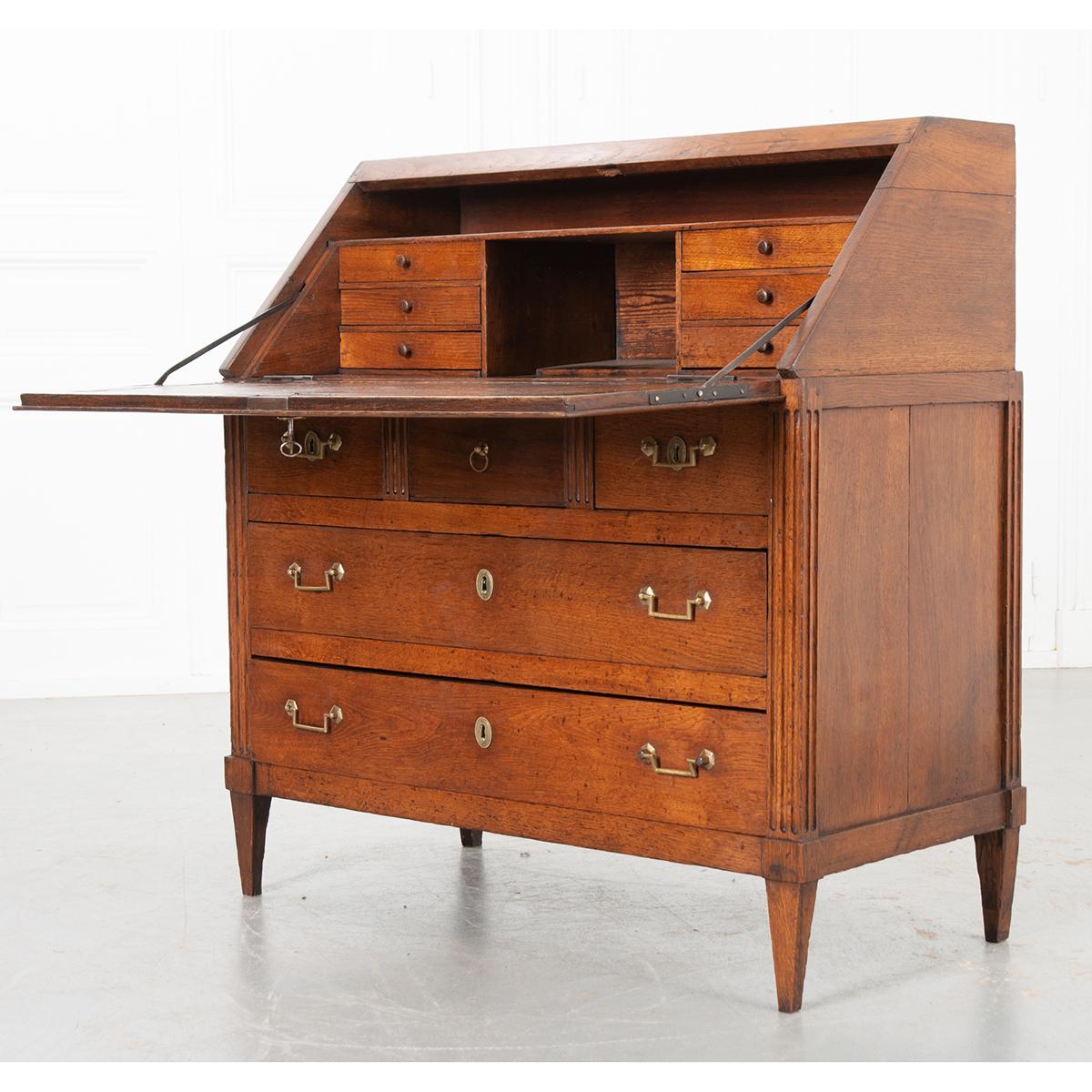 French 19th Century Oak Louis XVI-Style Desk 5