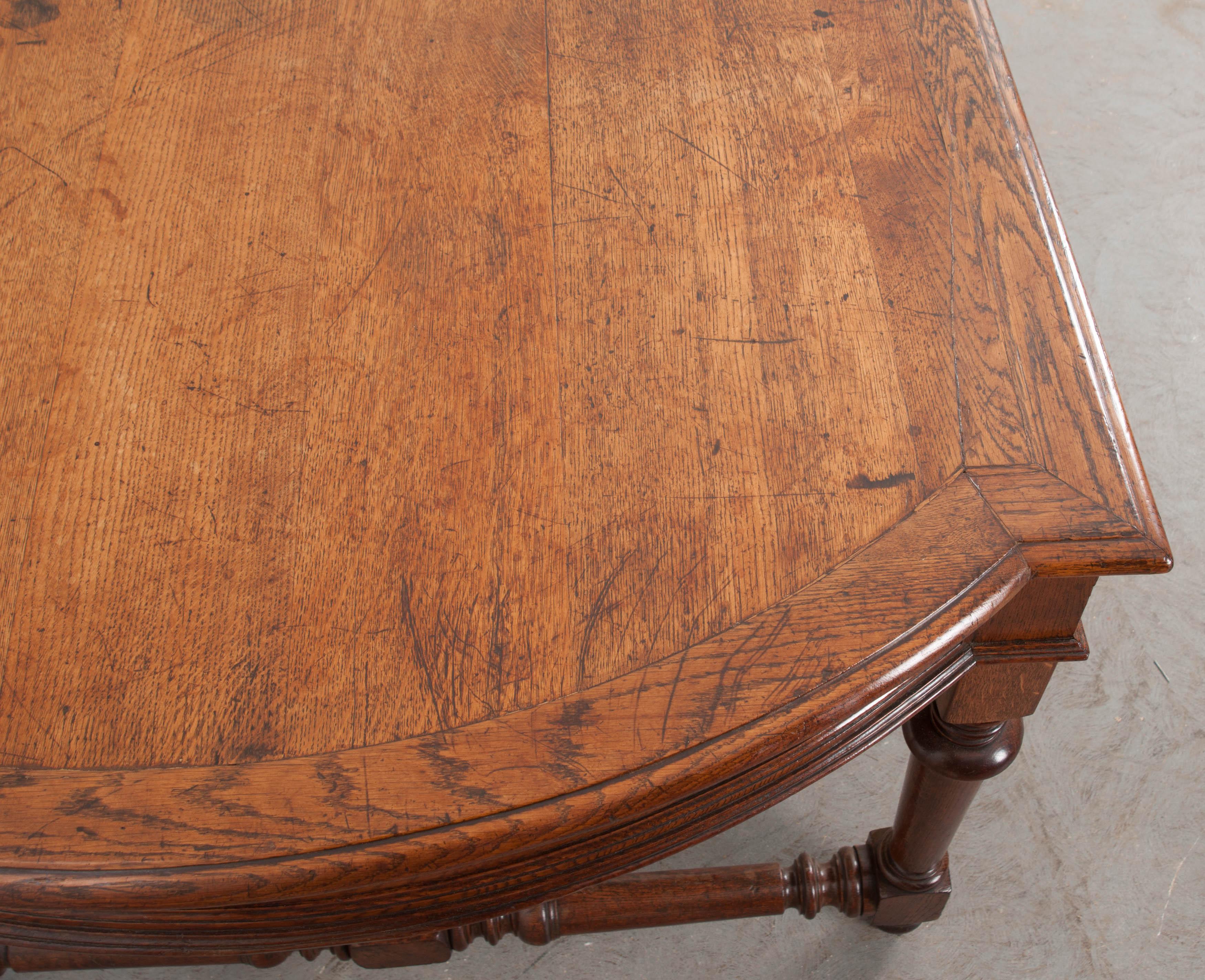 French 19th Century Oak Sewing Table In Good Condition In Baton Rouge, LA