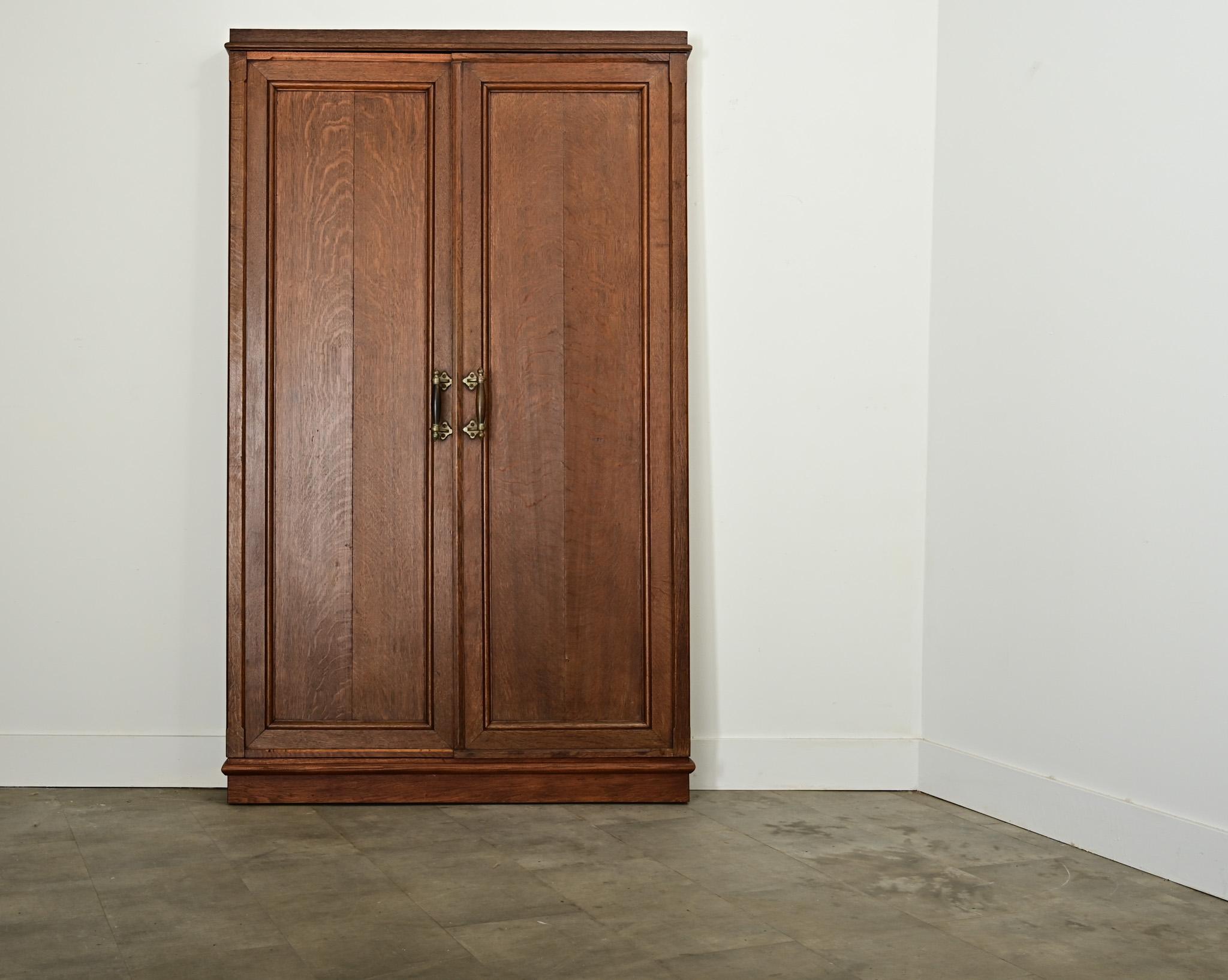 French 19th Century Oak Trifold Wall Mirror For Sale 5