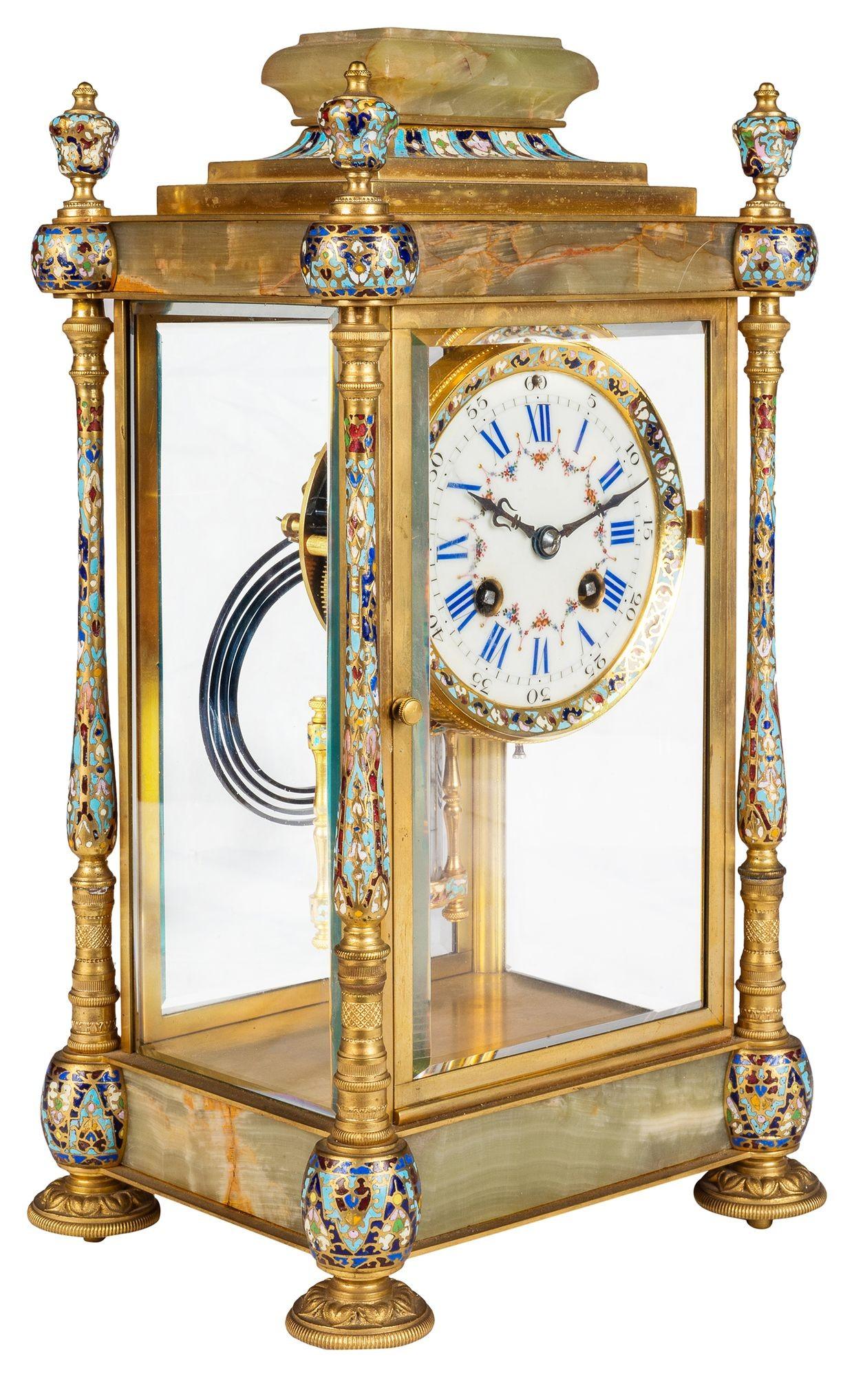 French 19th Century Onyx and Enamel mantel clock In Good Condition For Sale In Brighton, Sussex