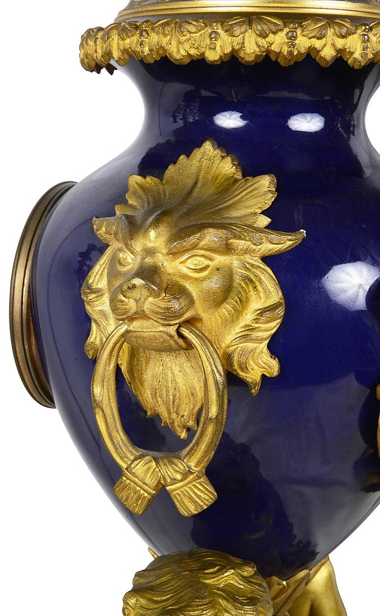 French 19th Century Ormolu and Porcelain Clock Set For Sale 3