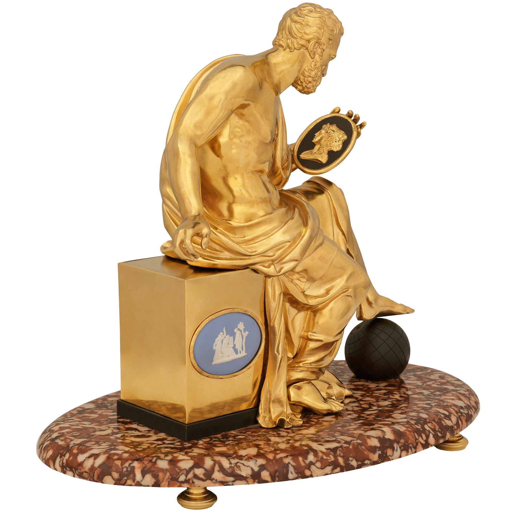 Neoclassico Statua di Archimede in Ormolu, bronzo e Wedgwood del XIX secolo in vendita