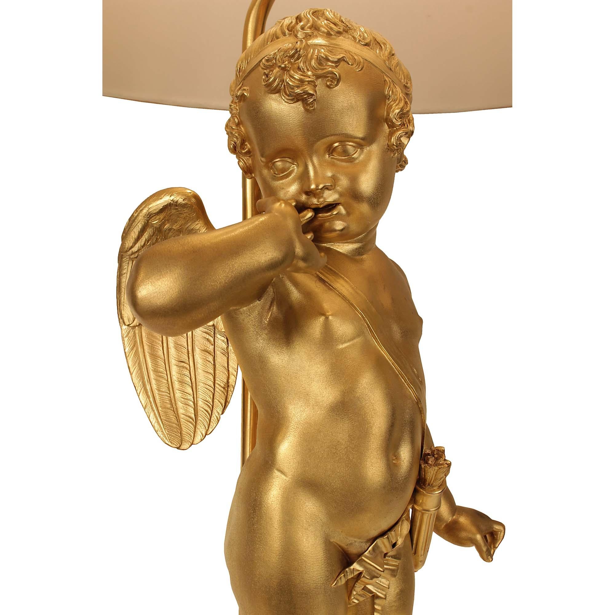 Lampe chérubin en bronze doré du XIXe siècle, d'après une sculpture de Pigalle Bon état - En vente à West Palm Beach, FL
