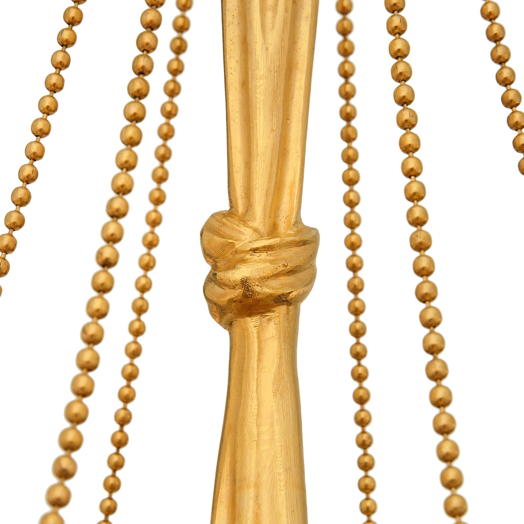 Araña francesa del siglo XIX de Ormolu, cristal y porcelana de Wedgwood en Bueno estado para la venta en West Palm Beach, FL